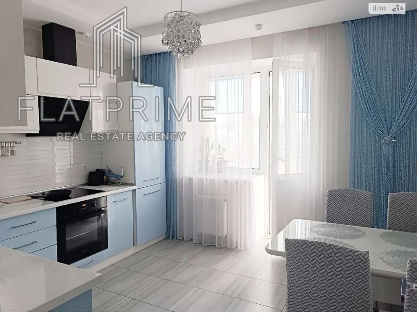 Продается 3-комнатная квартира 106 кв. м в Киеве, ул. Новомостицкая, 15 - фото 1