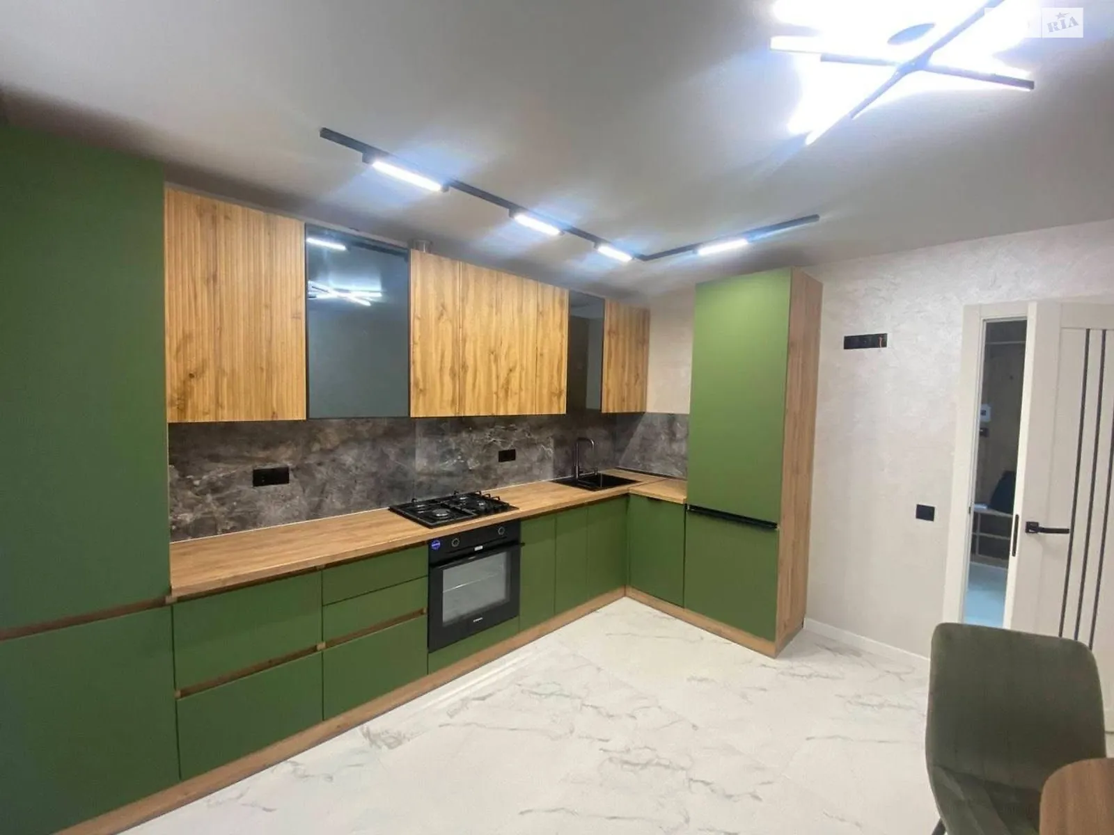 2-комнатная квартира 73 кв. м в Тернополе, цена: 79500 $ - фото 1