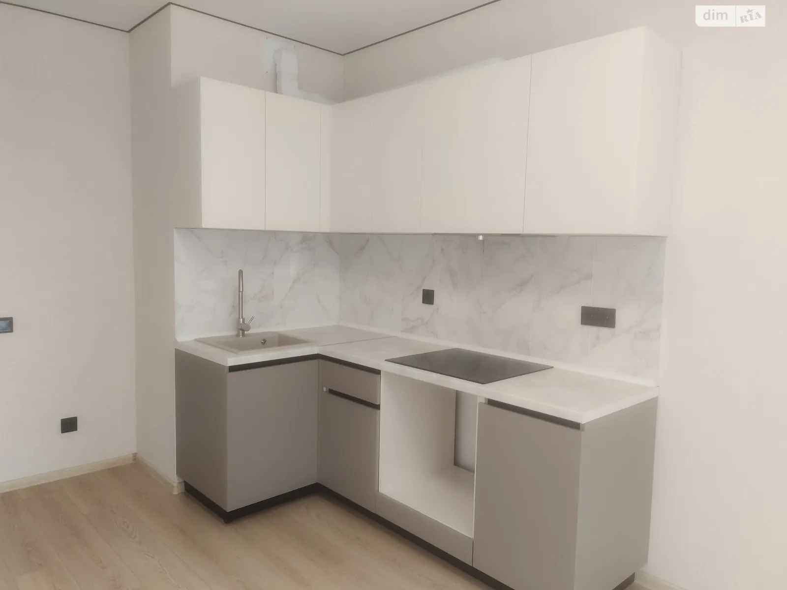 Продається 2-кімнатна квартира 61.4 кв. м у Крижанівка, вул. Академіка Сахарова - фото 1