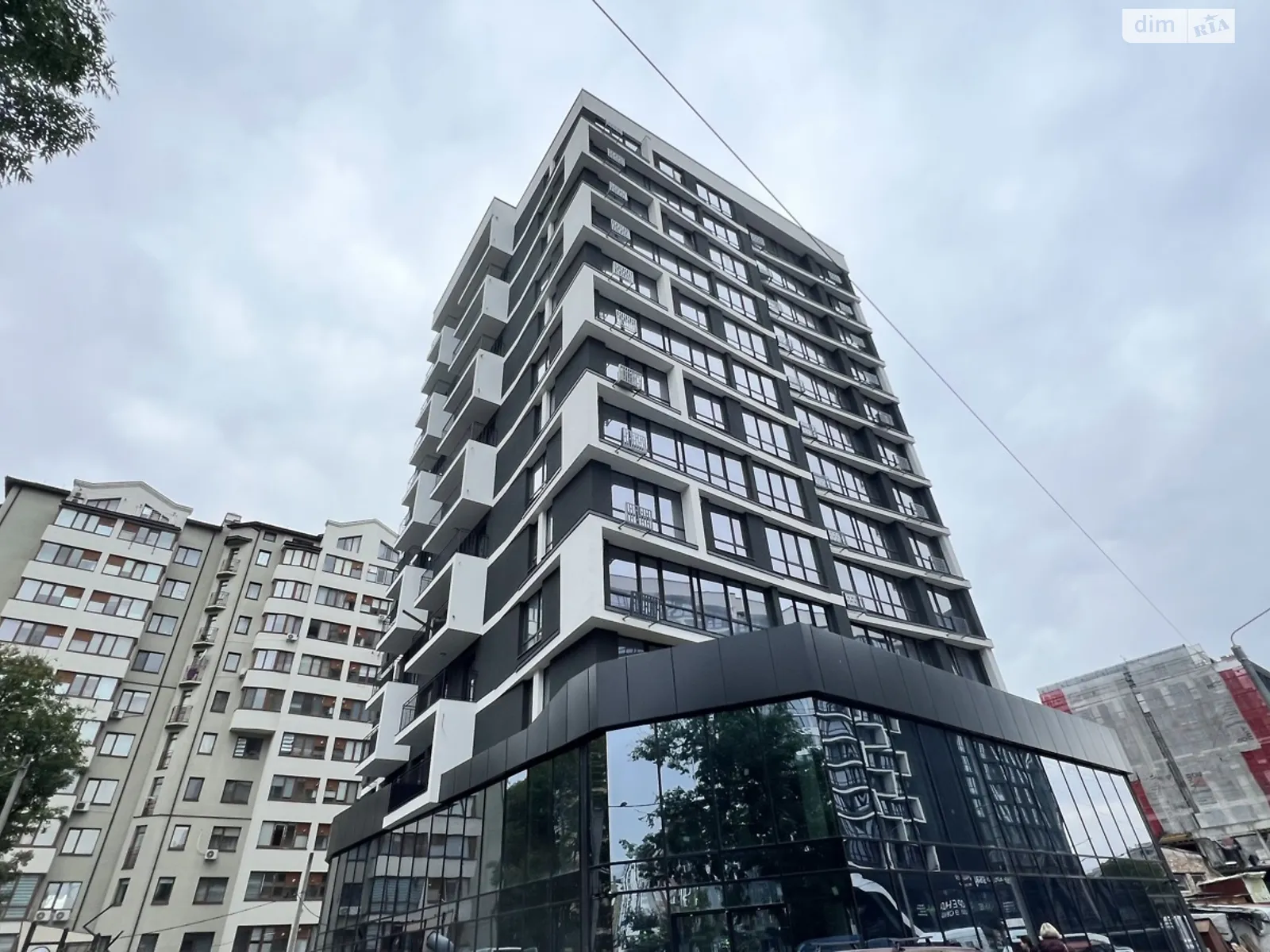 Продается 1-комнатная квартира 51.9 кв. м в Ивано-Франковске, ул. Бельведерська, 40Б - фото 1