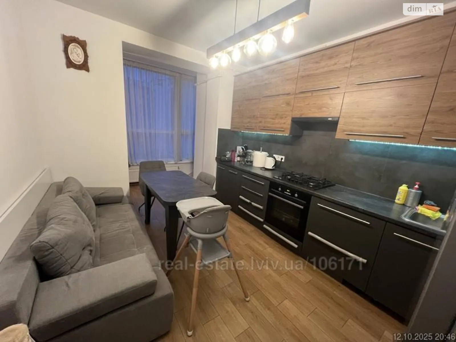 Продается 1-комнатная квартира 42.9 кв. м в Львове, ул. Хмельницкого Богдана - фото 1