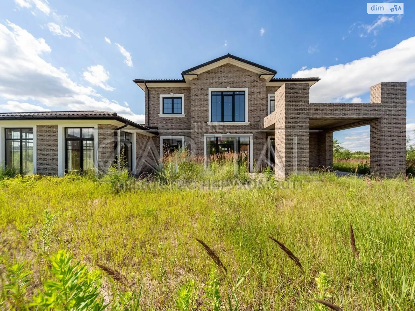 Продается дом на 2 этажа 360 кв. м с террасой, цена: 1100000 $ - фото 1