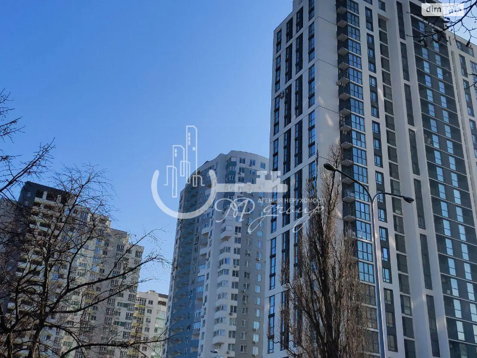 Продается 1-комнатная квартира 39 кв. м в Киеве, ул. Армянская, 8/127 - фото 1