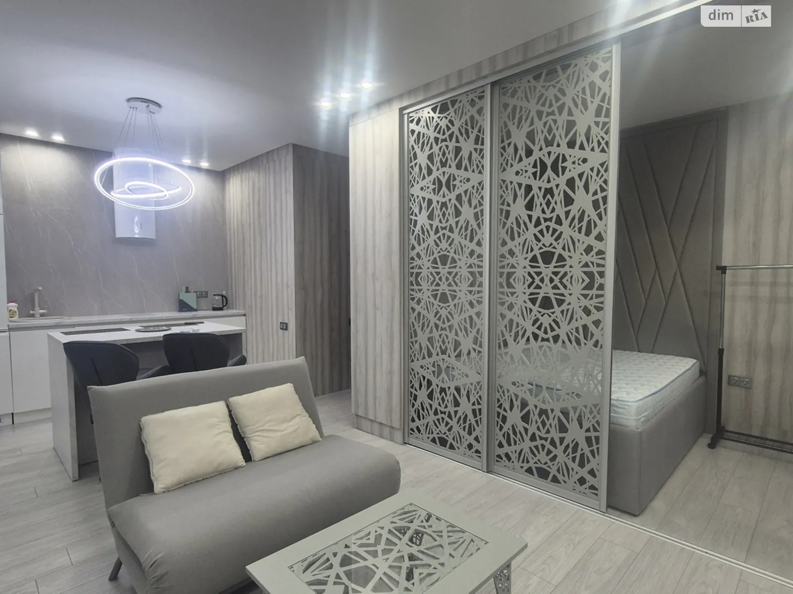 Сдается в аренду 1-комнатная квартира 35 кв. м в Одессе, ул. Нины Строкатой(Бунина), 35 - фото 1