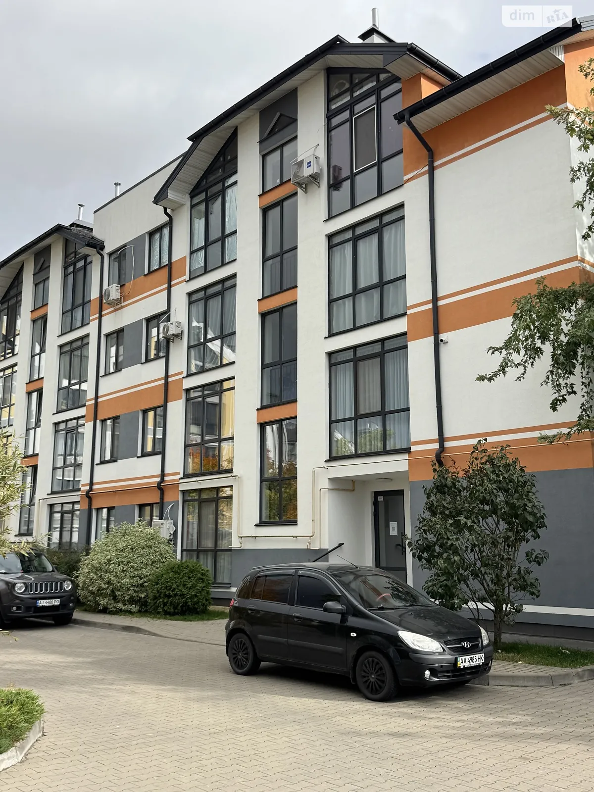 Продается 1-комнатная квартира 32.8 кв. м в Святопетровское, ул. Николая Амосова, 63 - фото 1