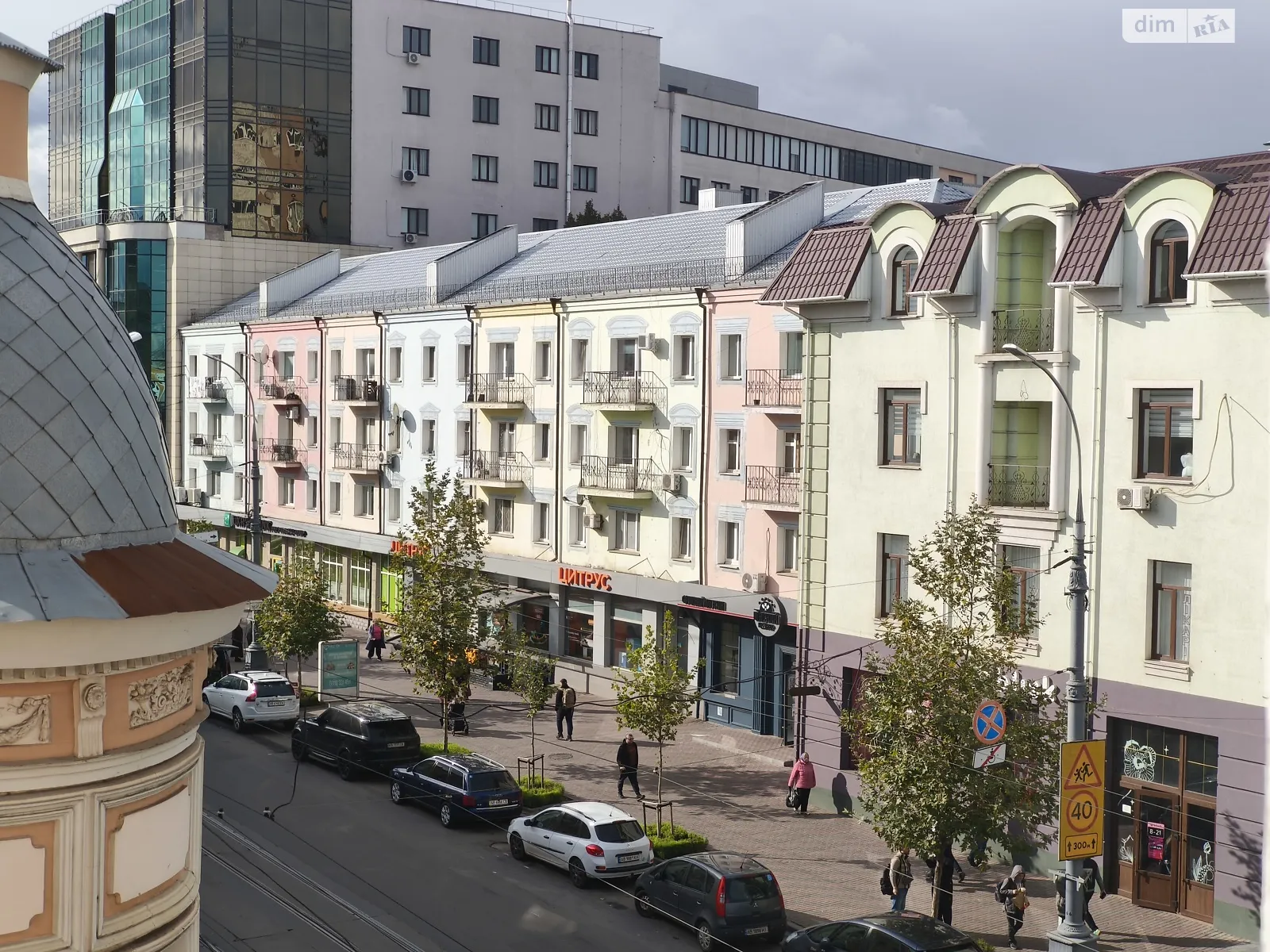 Продается 3-комнатная квартира 54 кв. м в Виннице, ул. Соборная - фото 1