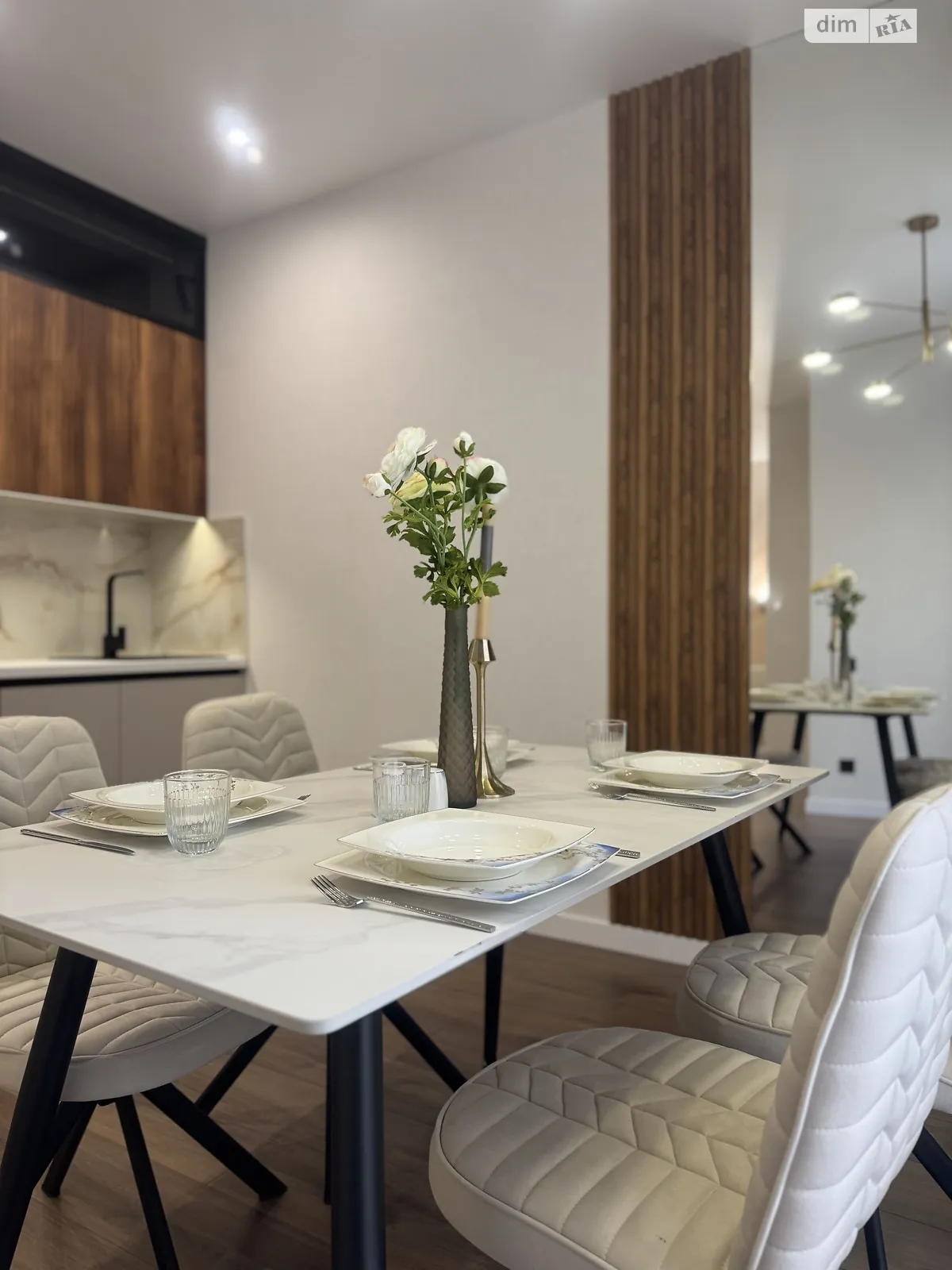 Продается 1-комнатная квартира 43 кв. м в Одессе, ул. Краснова, 3 корпус 66 - фото 1