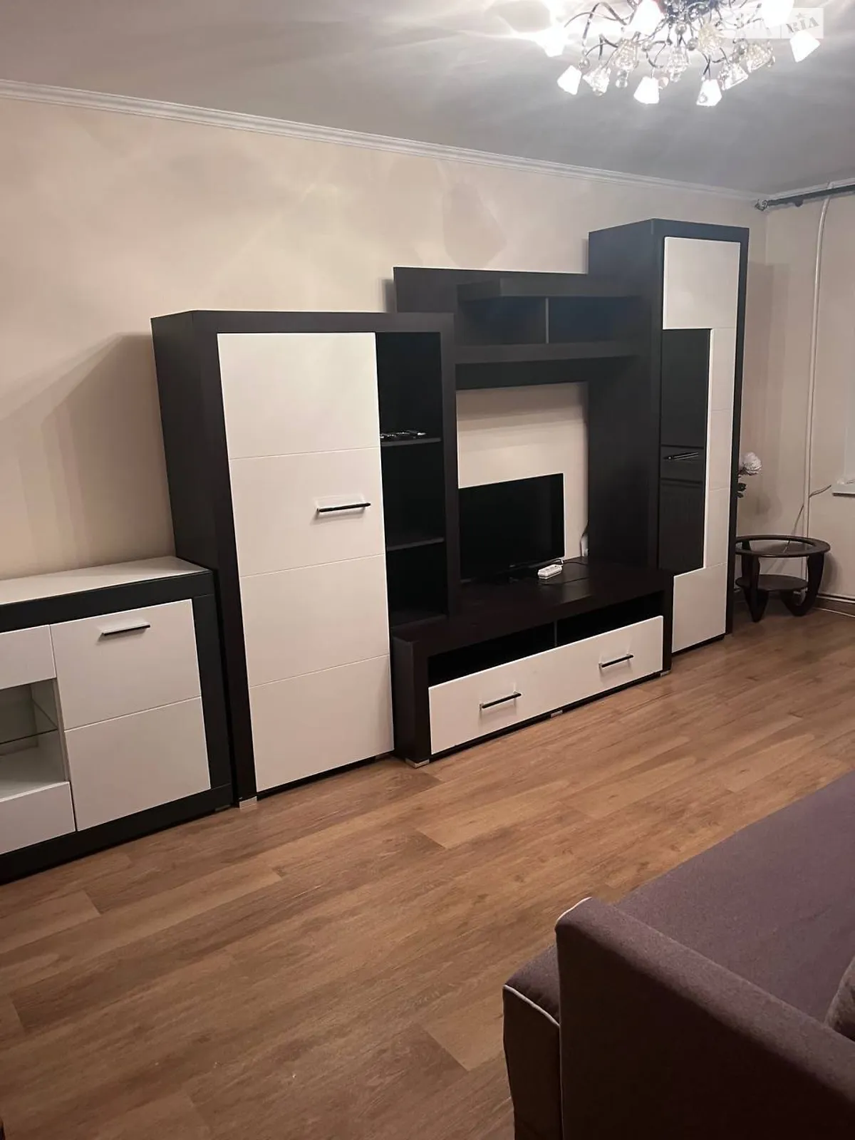 3-комнатная квартира 57 кв. м в Тернополе, ул. Карпенко - фото 1