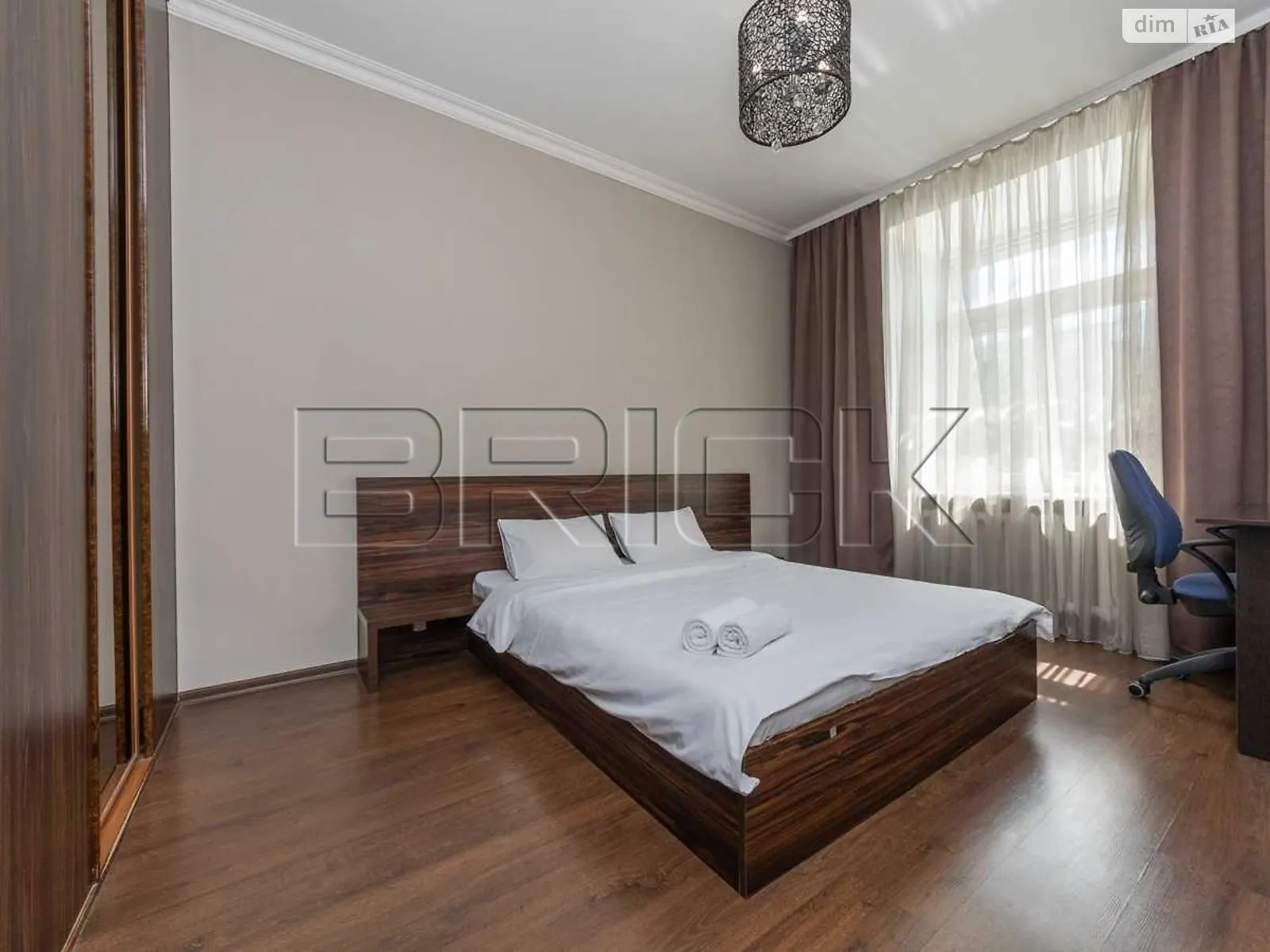Продается 2-комнатная квартира 46 кв. м в Киеве, ул. Коновальца Евгения, 7/9 - фото 1