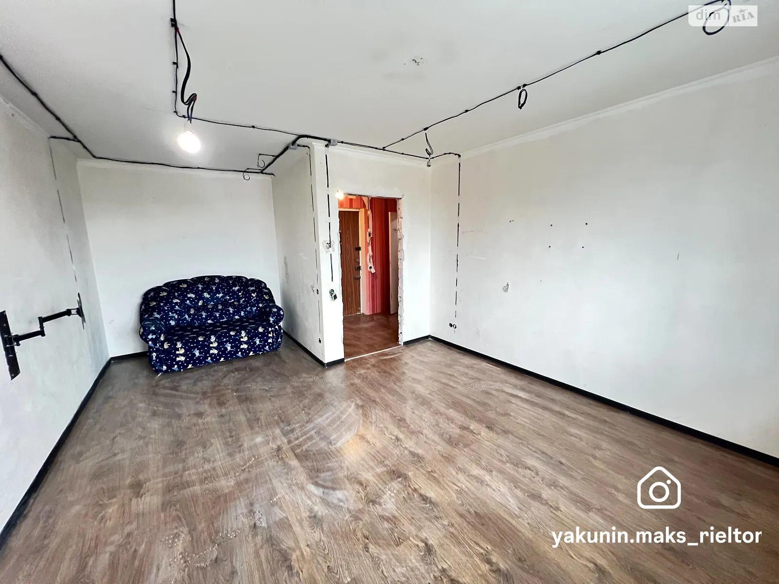 Продается 1-комнатная квартира 36.7 кв. м в Днепре, ул. Универсальная, 29 - фото 1