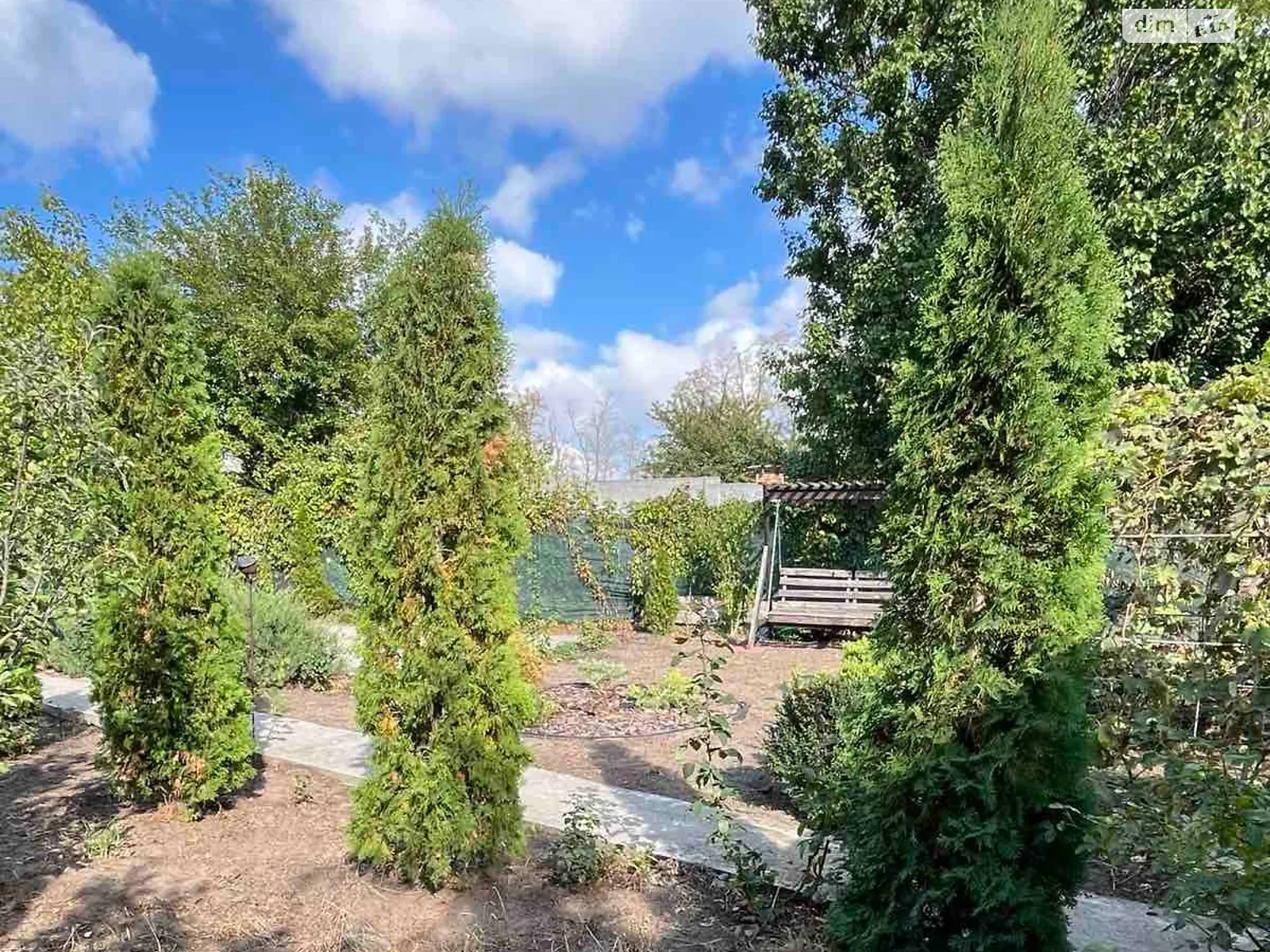 Продается одноэтажный дом 52 кв. м с гаражом, цена: 25000 $ - фото 1