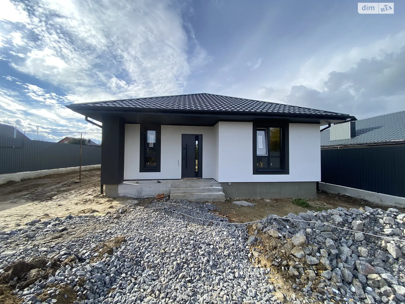 Продается одноэтажный дом 93 кв. м с мансардой, цена: 85000 $ - фото 1