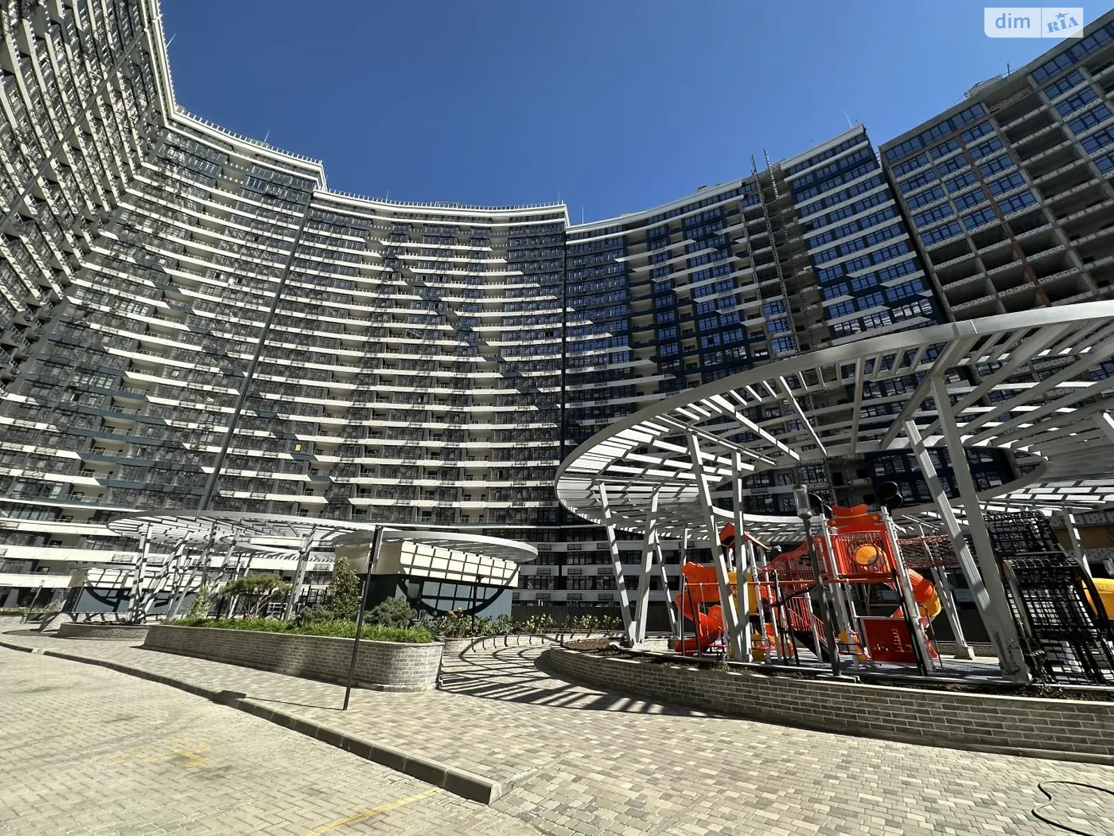 Продается 1-комнатная квартира 38 кв. м в Одессе, пер. Курортный, 2 - фото 1