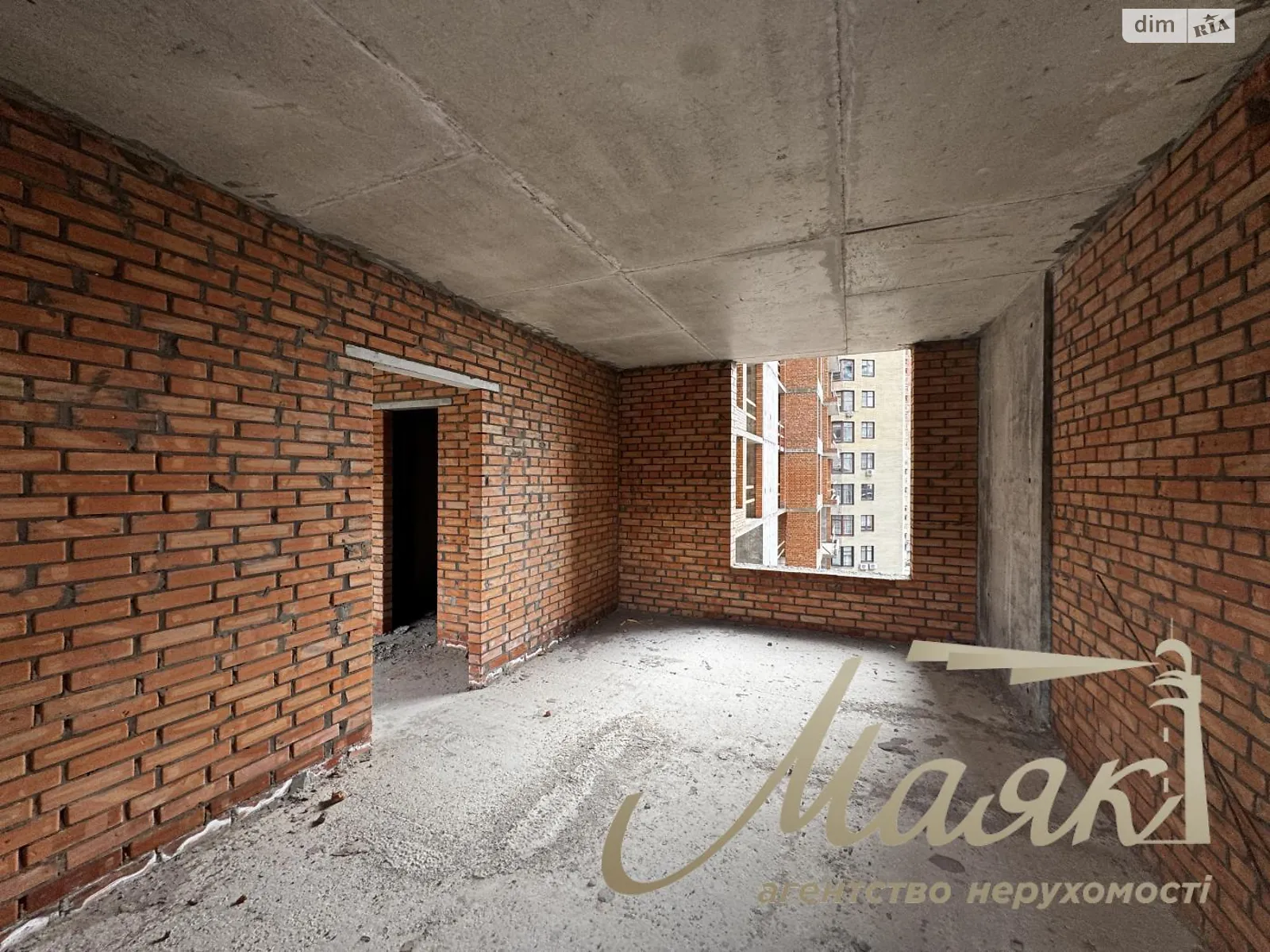 Продается 1-комнатная квартира 71.06 кв. м в Киеве, ул. Коновальца Евгения, 30 - фото 1