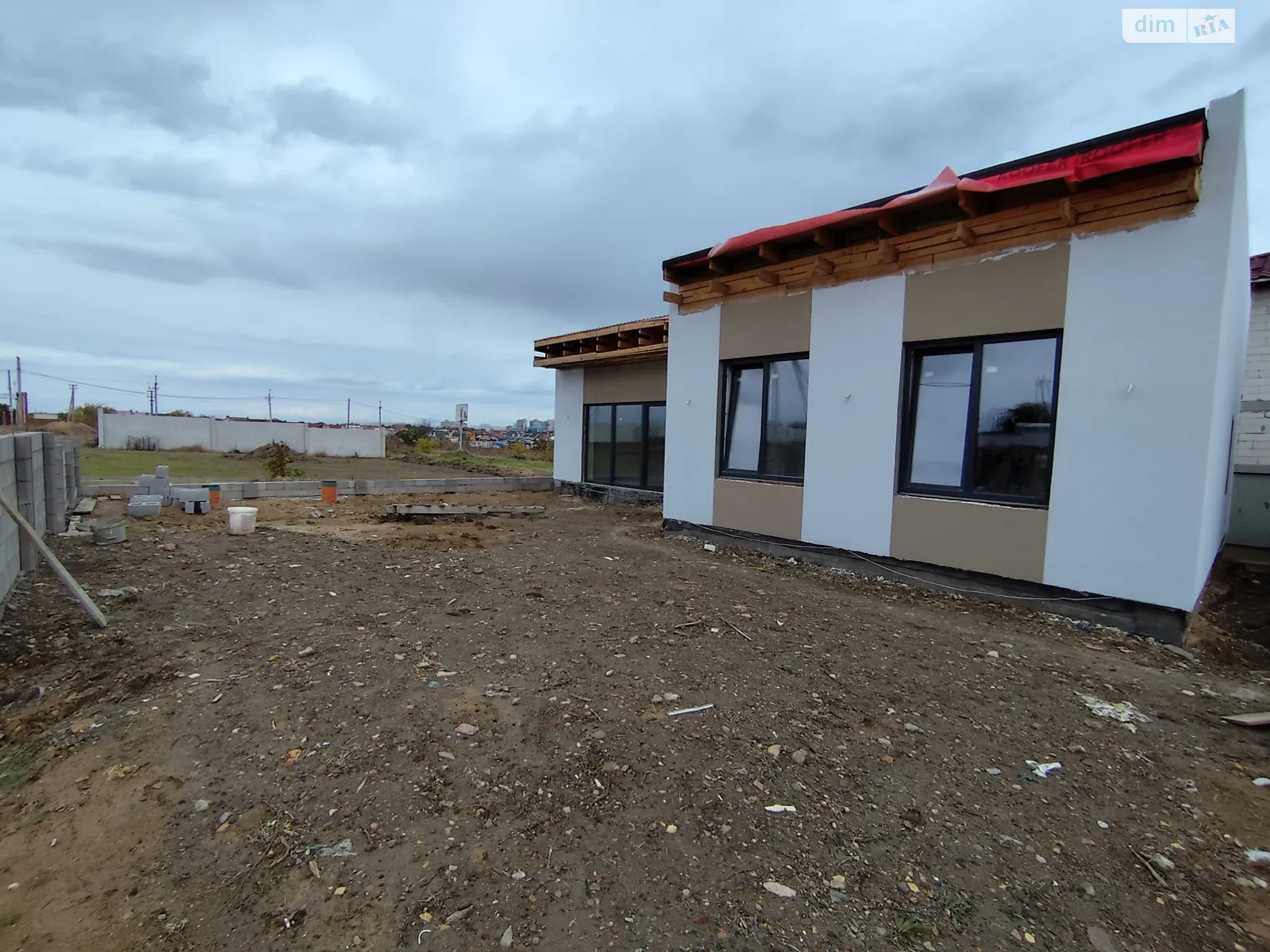 Продается одноэтажный дом 98 кв. м с участком, цена: 105000 $ - фото 1