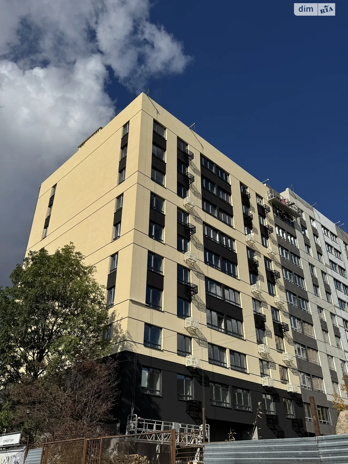 2-комнатная квартира 57 кв. м в Тернополе, ул. Довженко Александра, 12 - фото 1