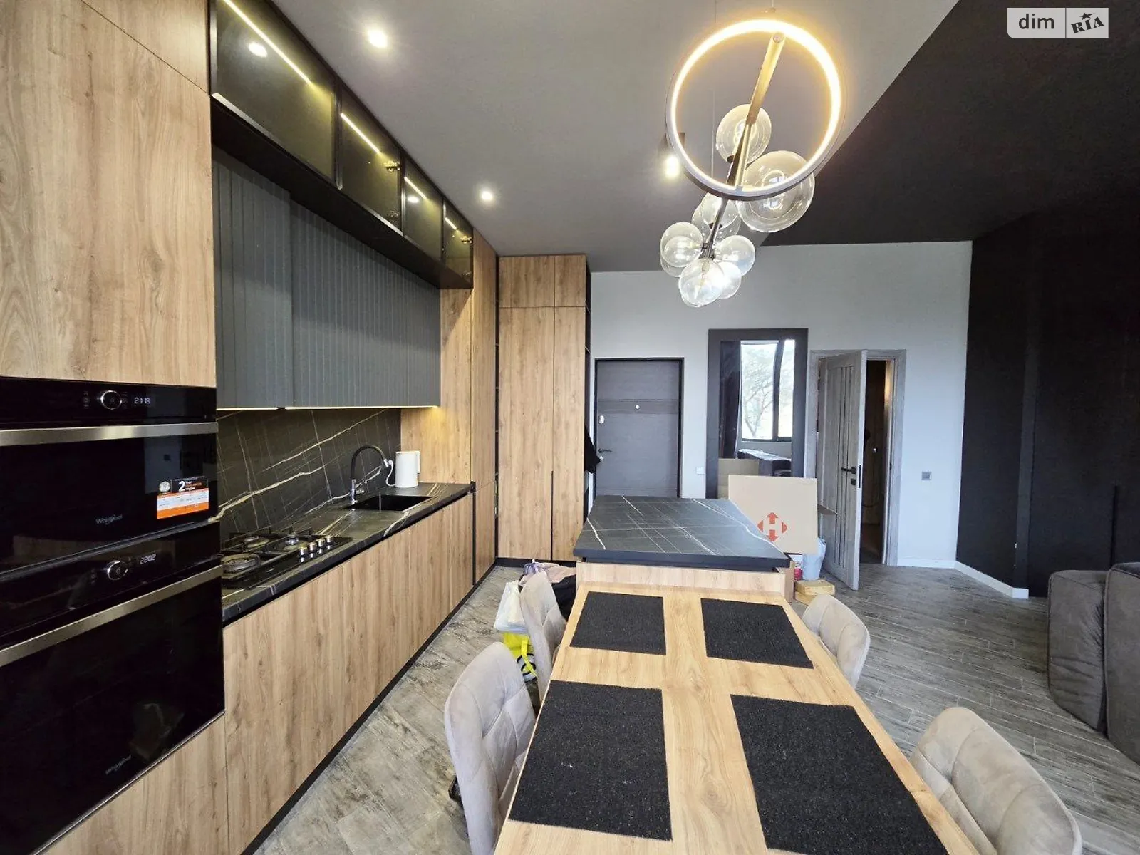 Сдается в аренду 1-комнатная квартира 60 кв. м в Черновцах, ул. Кобринской Натальи - фото 1