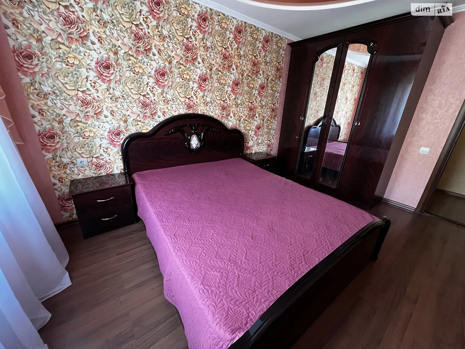 Продается 3-комнатная квартира 60 кв. м в Николаеве, просп. Корабелов - фото 1