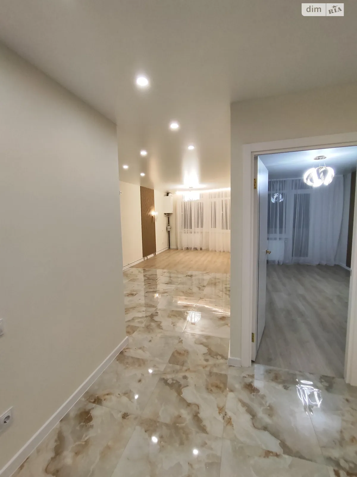 2-комнатная квартира 81.3 кв. м в Тернополе, ул. Киевская, 9Д - фото 1