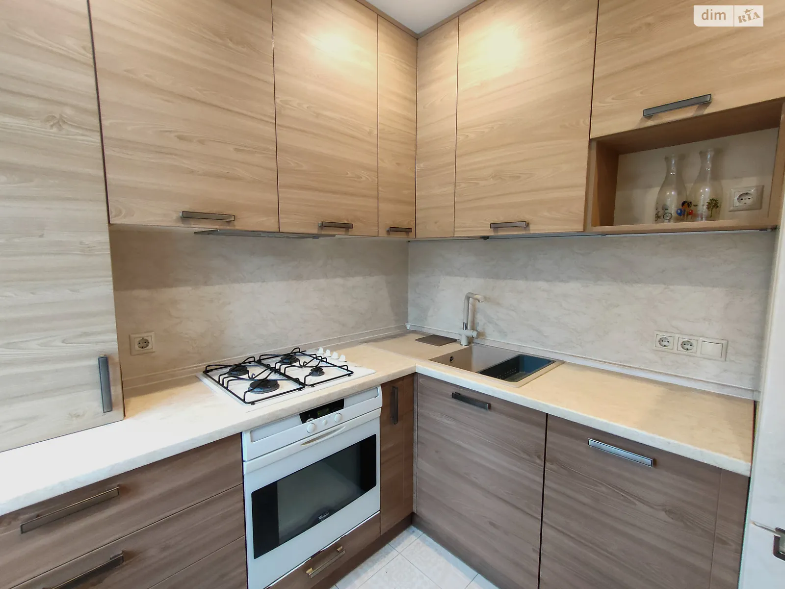 Здається в оренду 2-кімнатна квартира 42.2 кв. м у Києві, бул. Миколи Міхновського(Дружби Народів), 8 - фото 1