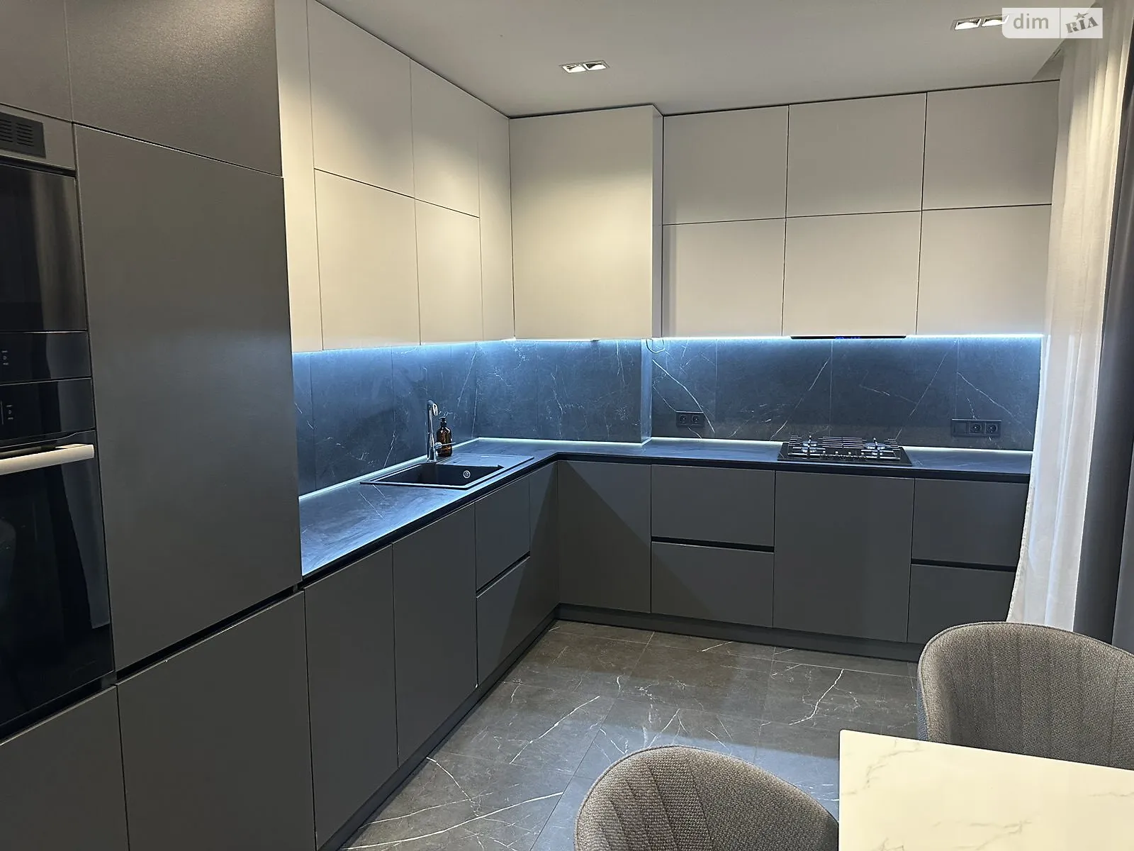 Здається в оренду 3-кімнатна квартира 82 кв. м у Львові, вул. Стуса Василя, 12 - фото 1