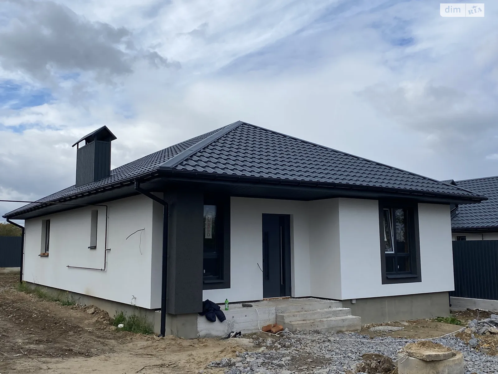 Продається одноповерховий будинок 93 кв. м з мансардою, цена: 87000 $ - фото 1