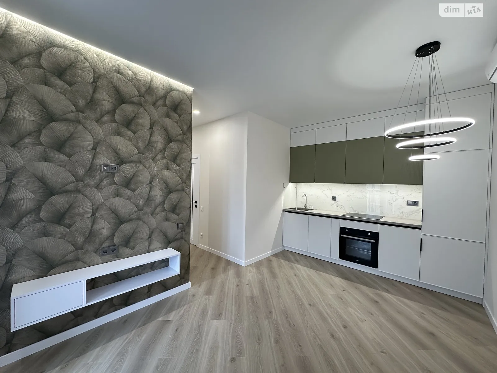 Продается 1-комнатная квартира 41.5 кв. м в Одессе, ул. Краснова, 3 корпус 61 - фото 1