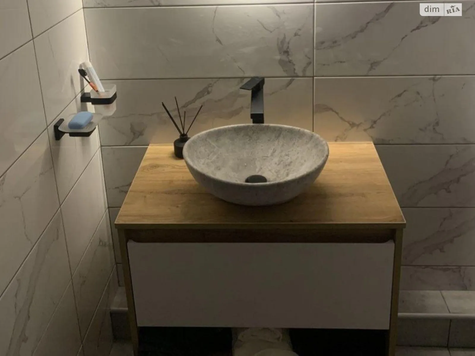 Продається 1-кімнатна квартира 50 кв. м у Харкові, вул. Переяславська, 23 корпус 3 - фото 1