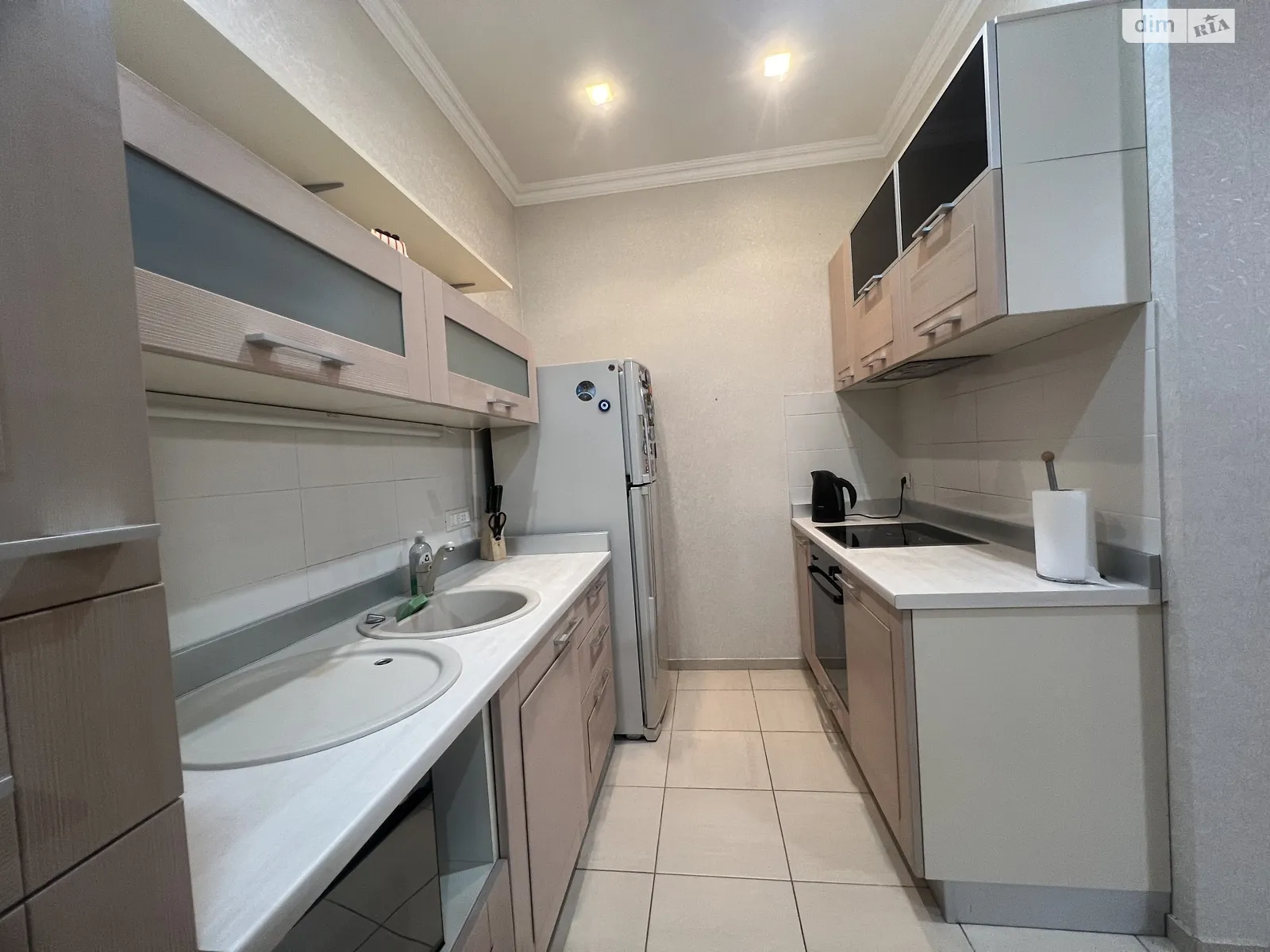 Сдается в аренду 1-комнатная квартира 62.6 кв. м в Одессе, ул. Академическая(Сергея Варламова) - фото 1