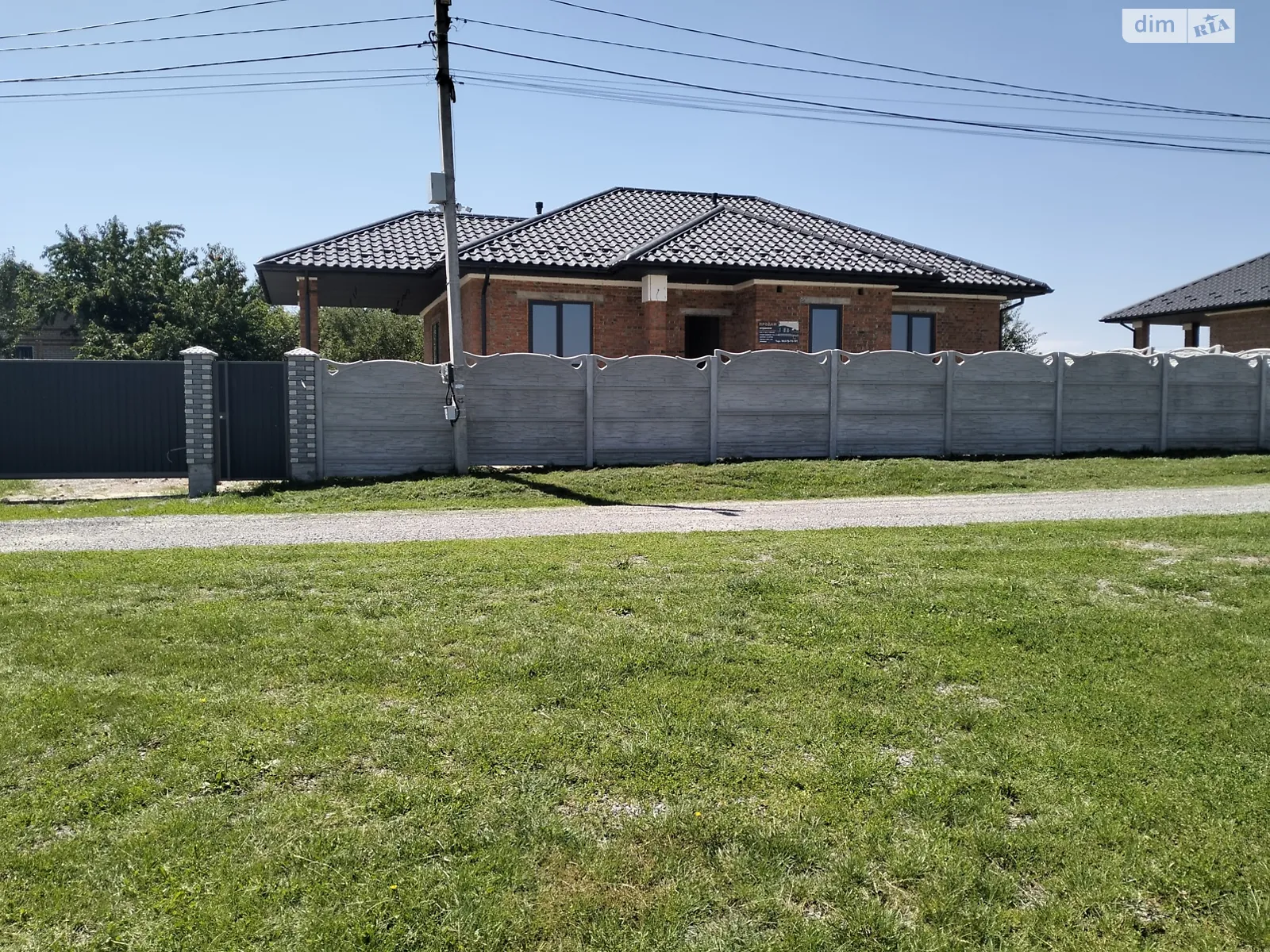 Продается одноэтажный дом 129 кв. м с камином, цена: 82999 $ - фото 1