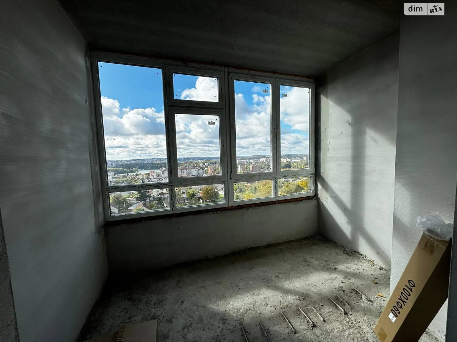 Продается 1-комнатная квартира 42 кв. м в Хмельницком, ул. Мазура Николая, 1 - фото 1