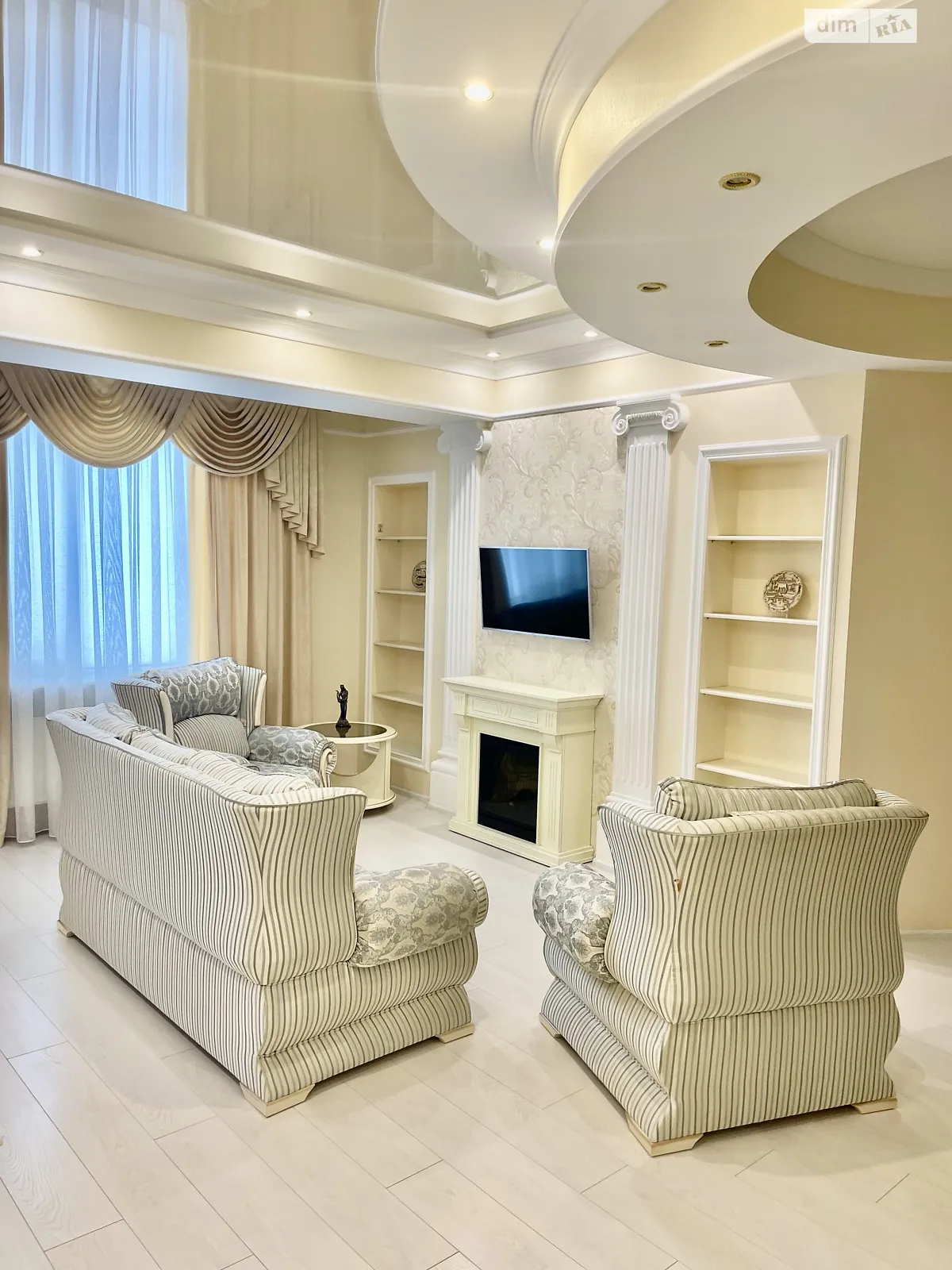 Сдается в аренду 3-комнатная квартира 125 кв. м в Днепре, ул. Рабочая, 166Д - фото 1