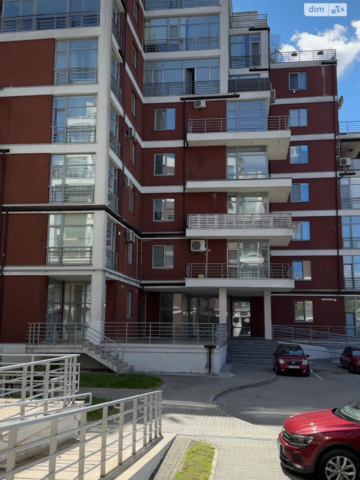 Продается помещения свободного назначения 217.1 кв. м в 7-этажном здании, цена: 412300 $ - фото 1