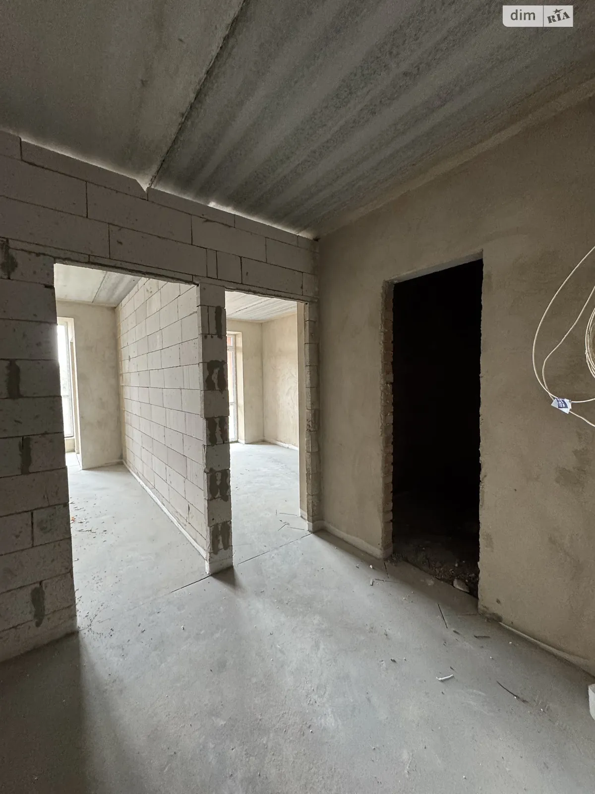 Продается 2-комнатная квартира 57 кв. м в Гостомеле, ул. Соборная, 1 - фото 1