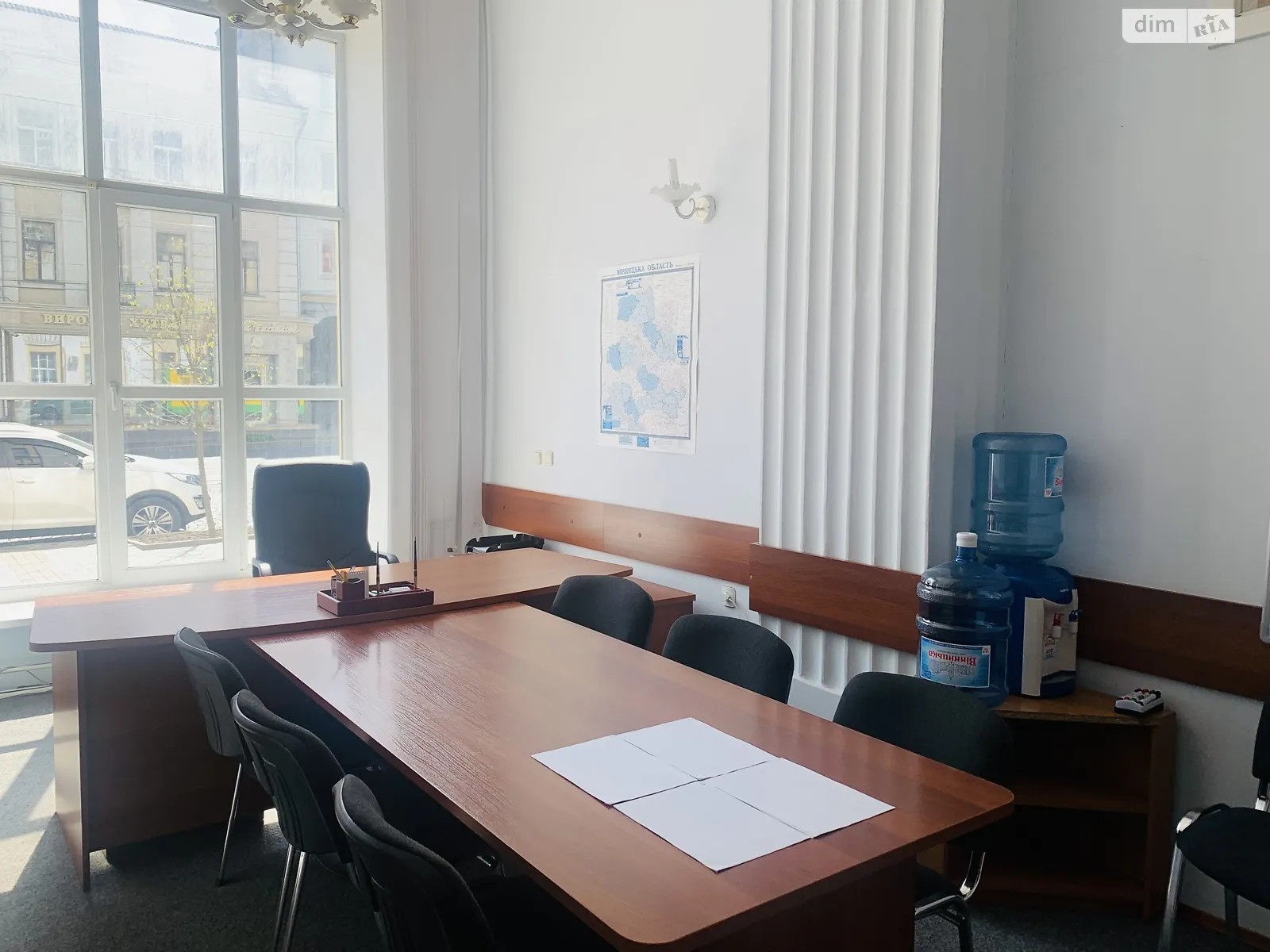 Сдается в аренду офис 38 кв. м в бизнес-центре, цена: 12490 грн - фото 1