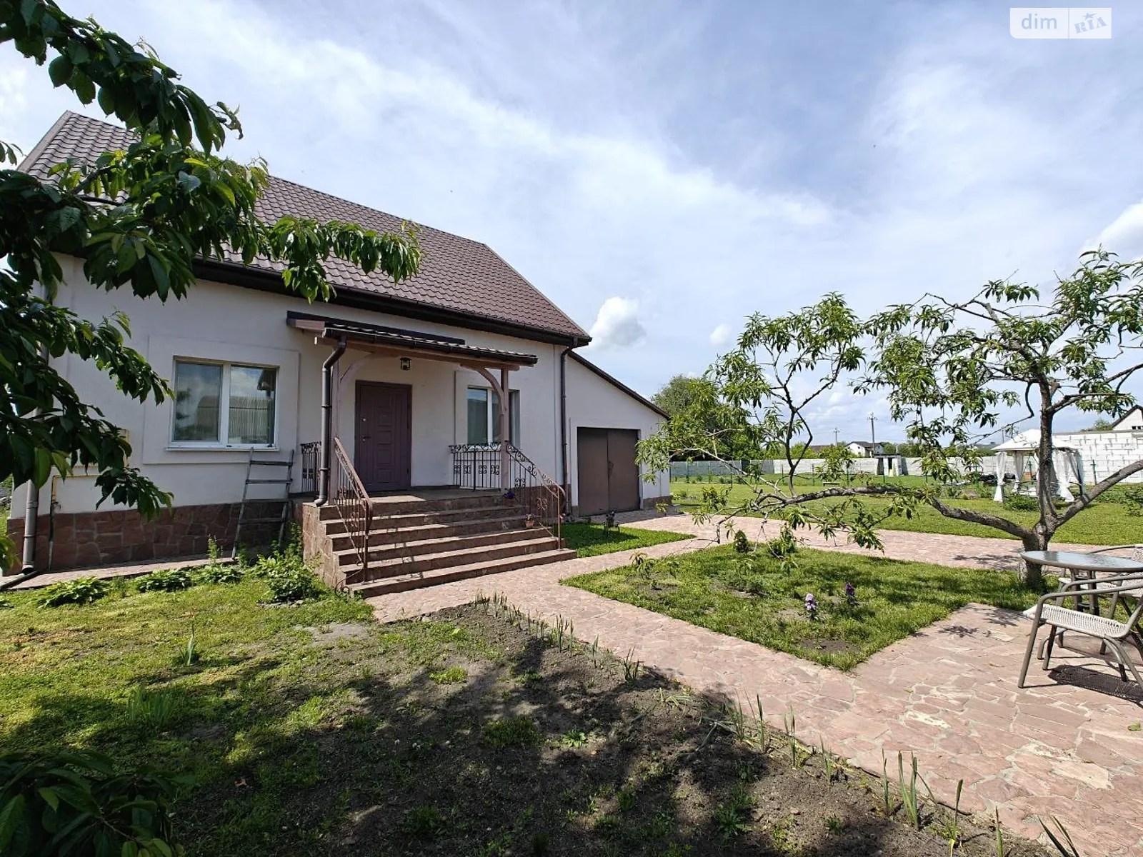 Продается дом на 2 этажа 174.6 кв. м с баней/сауной, цена: 135000 $ - фото 1