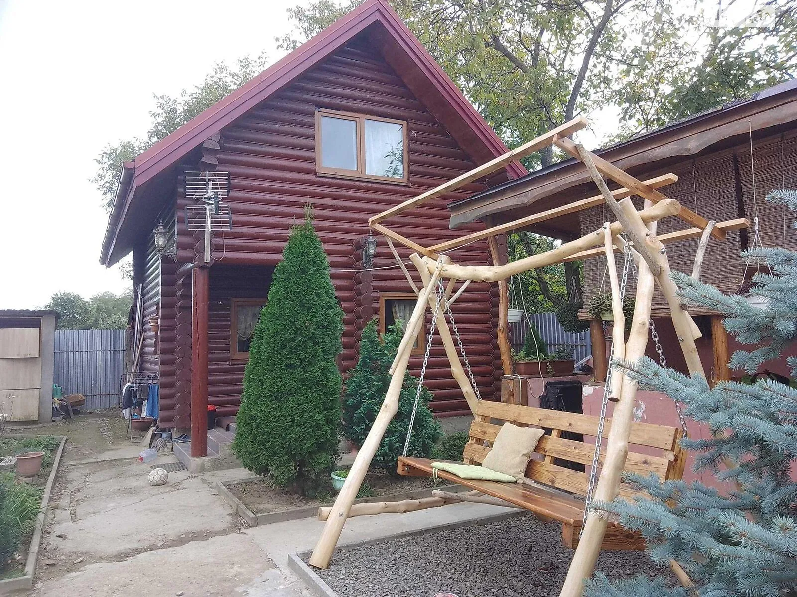 Продается дом на 2 этажа 204 кв. м с бассейном, цена: 85000 $ - фото 1