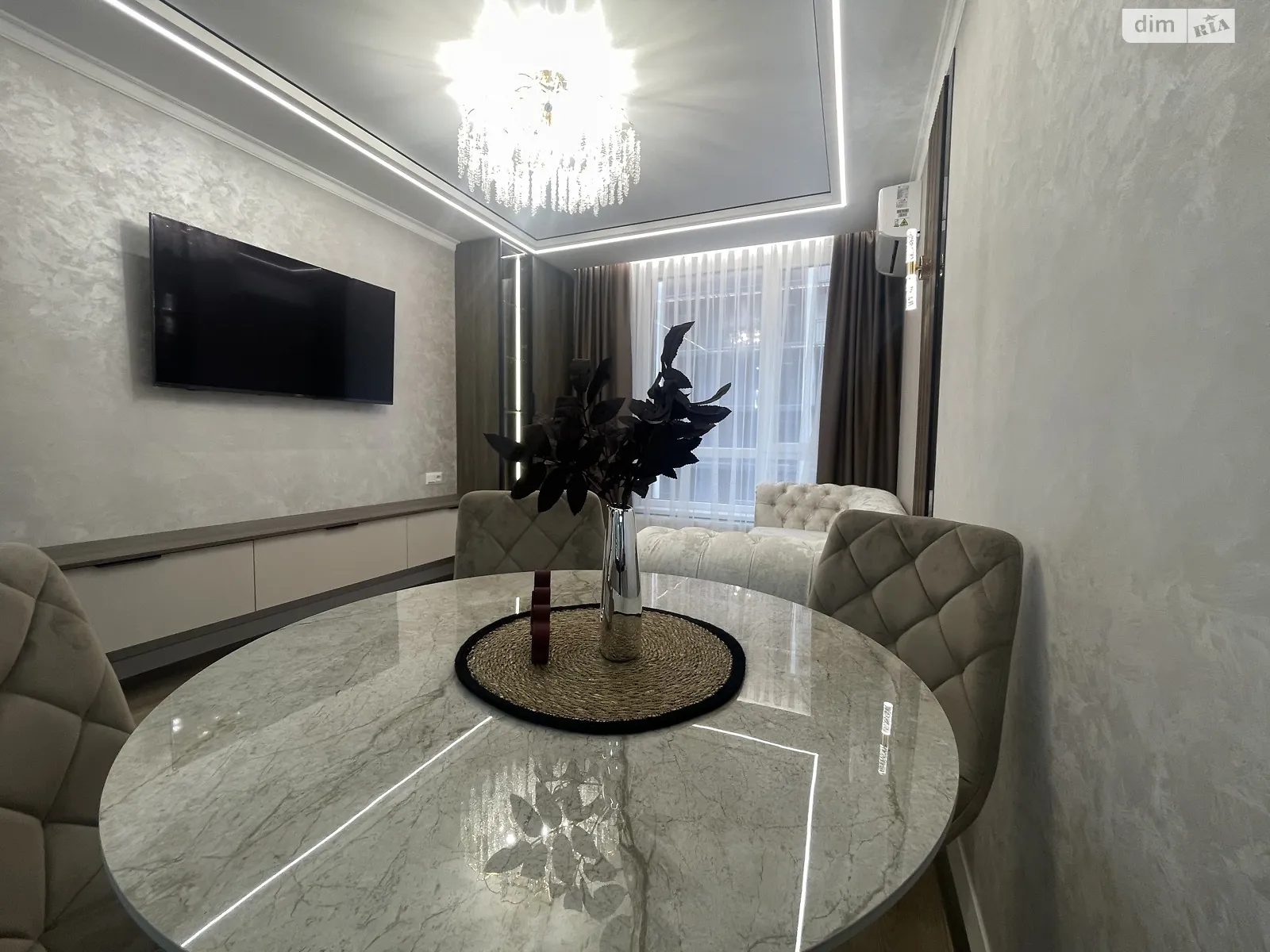 Продается 2-комнатная квартира 63 кв. м в Угорниках, ул. Героев Николаева(Сеченова) - фото 1