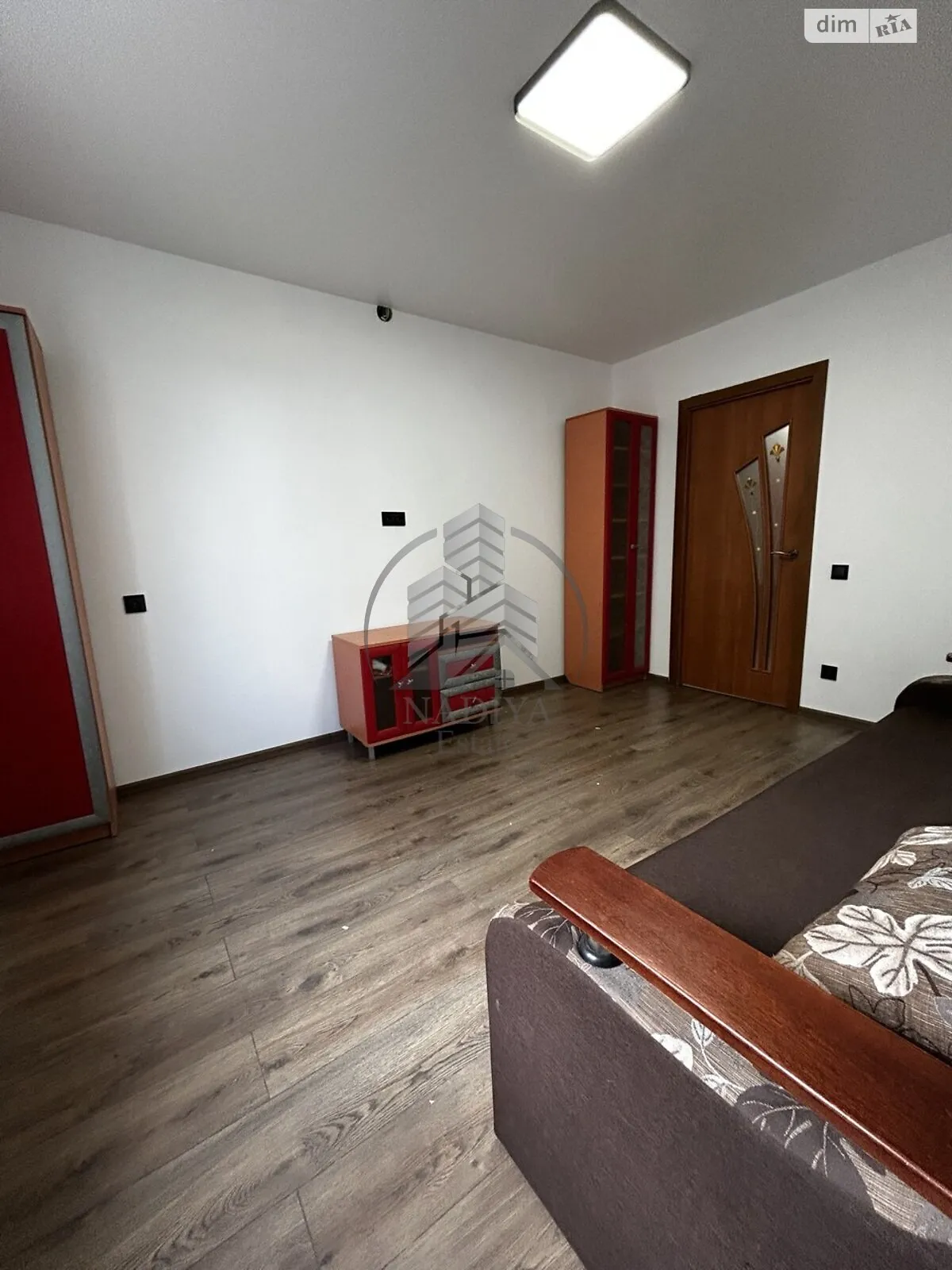 Продается 1-комнатная квартира 30.3 кв. м в Львове, ул. Хуторовка, 34 - фото 1