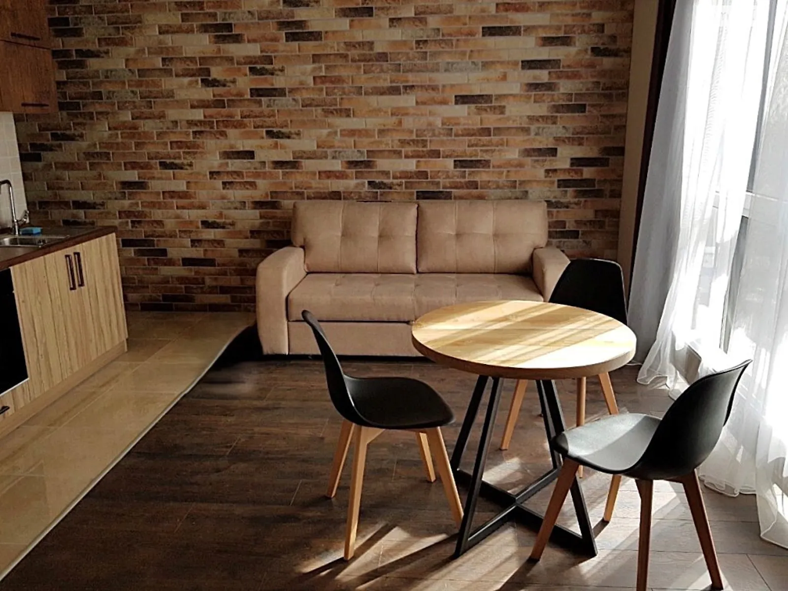 Здається в оренду 1-кімнатна квартира 35.8 кв. м у Одесі, бул. Французький, 26 корпус 2 - фото 1