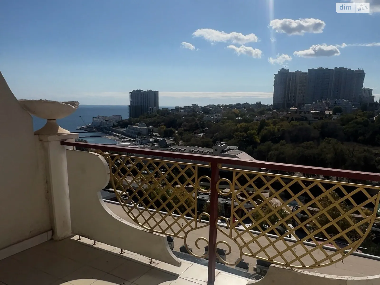 Сдается в аренду 1-комнатная квартира 55 кв. м в Одессе, плато Аркадийское(Гагаринское), 5/3 - фото 1