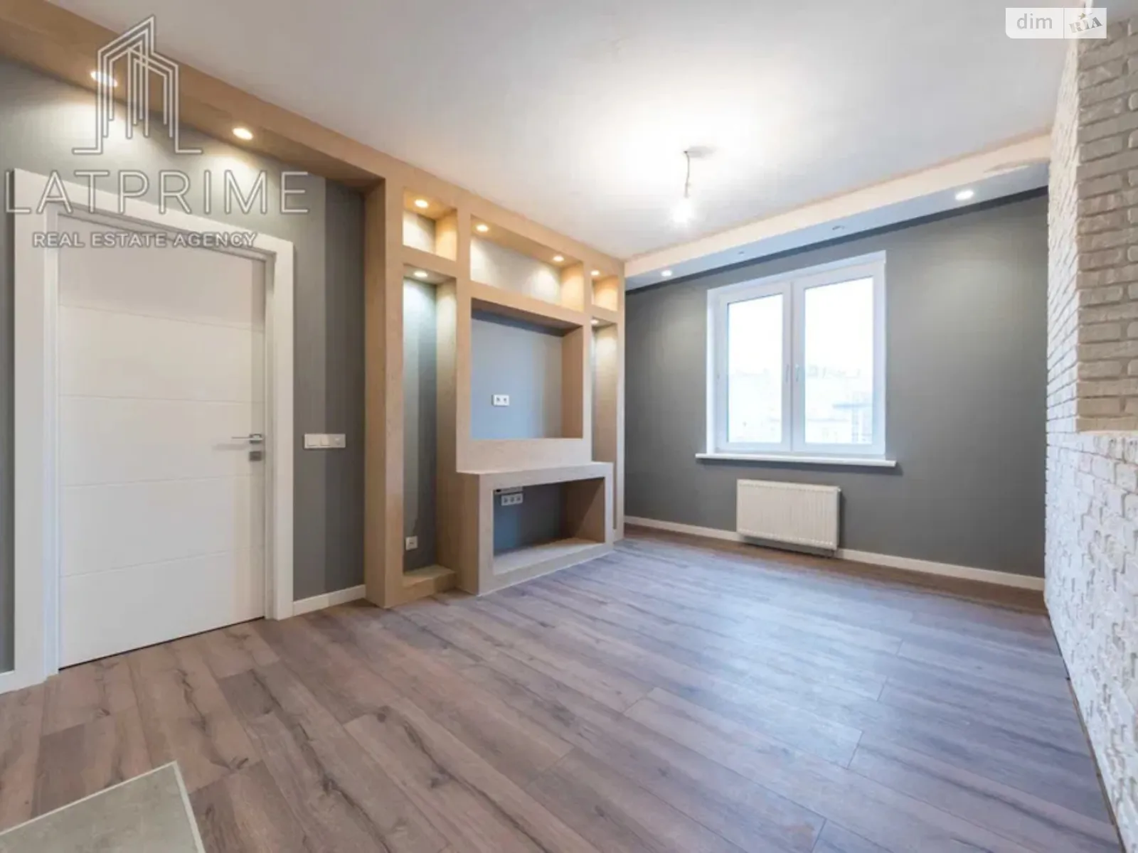 Продается 2-комнатная квартира 82 кв. м в Киеве, ул. Дмитриевская, 75 - фото 1