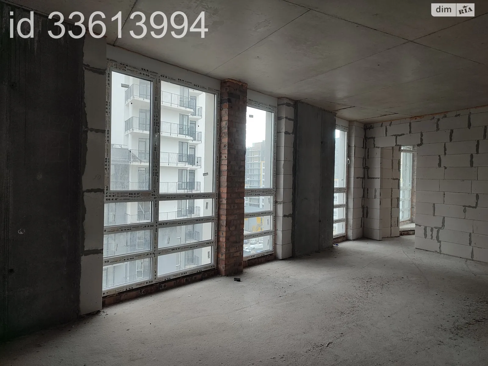 Продается 1-комнатная квартира 64.61 кв. м в Львове, ул. Железнодорожная - фото 1