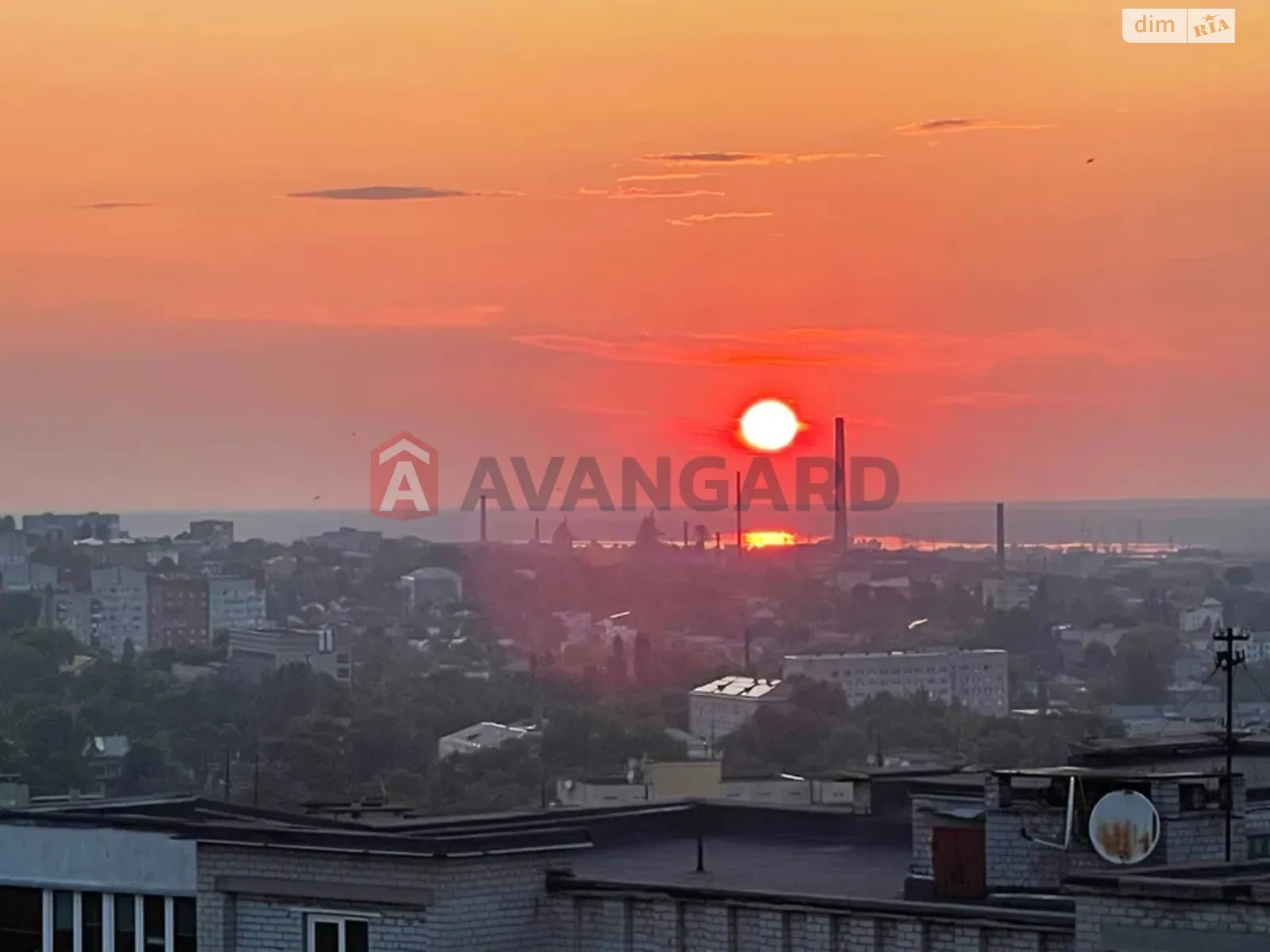 Продается 4-комнатная квартира 215.6 кв. м в Днепре, ул. Шнеерсона Менахем-Мендл, 19А - фото 1