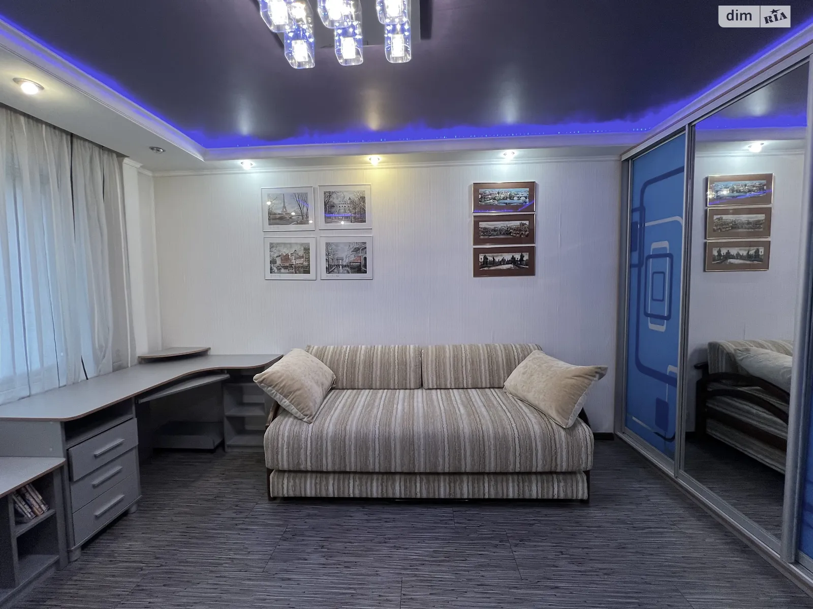 Продается 3-комнатная квартира 60.9 кв. м в Полтаве, ул. Зеньковская - фото 1