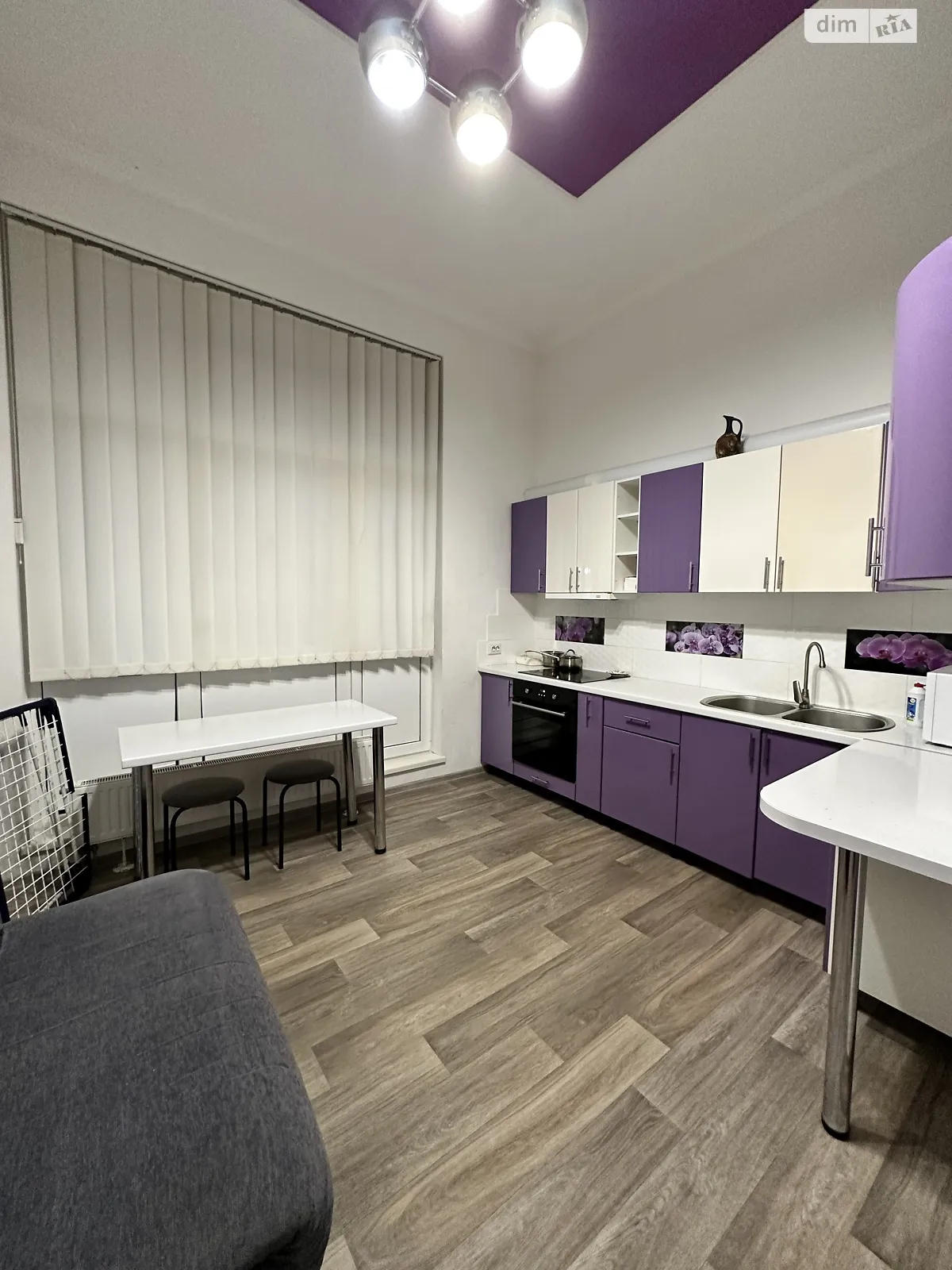 Сдается в аренду 2-комнатная квартира 65 кв. м в Одессе, пер. Аркадиевский, 9/12 - фото 1