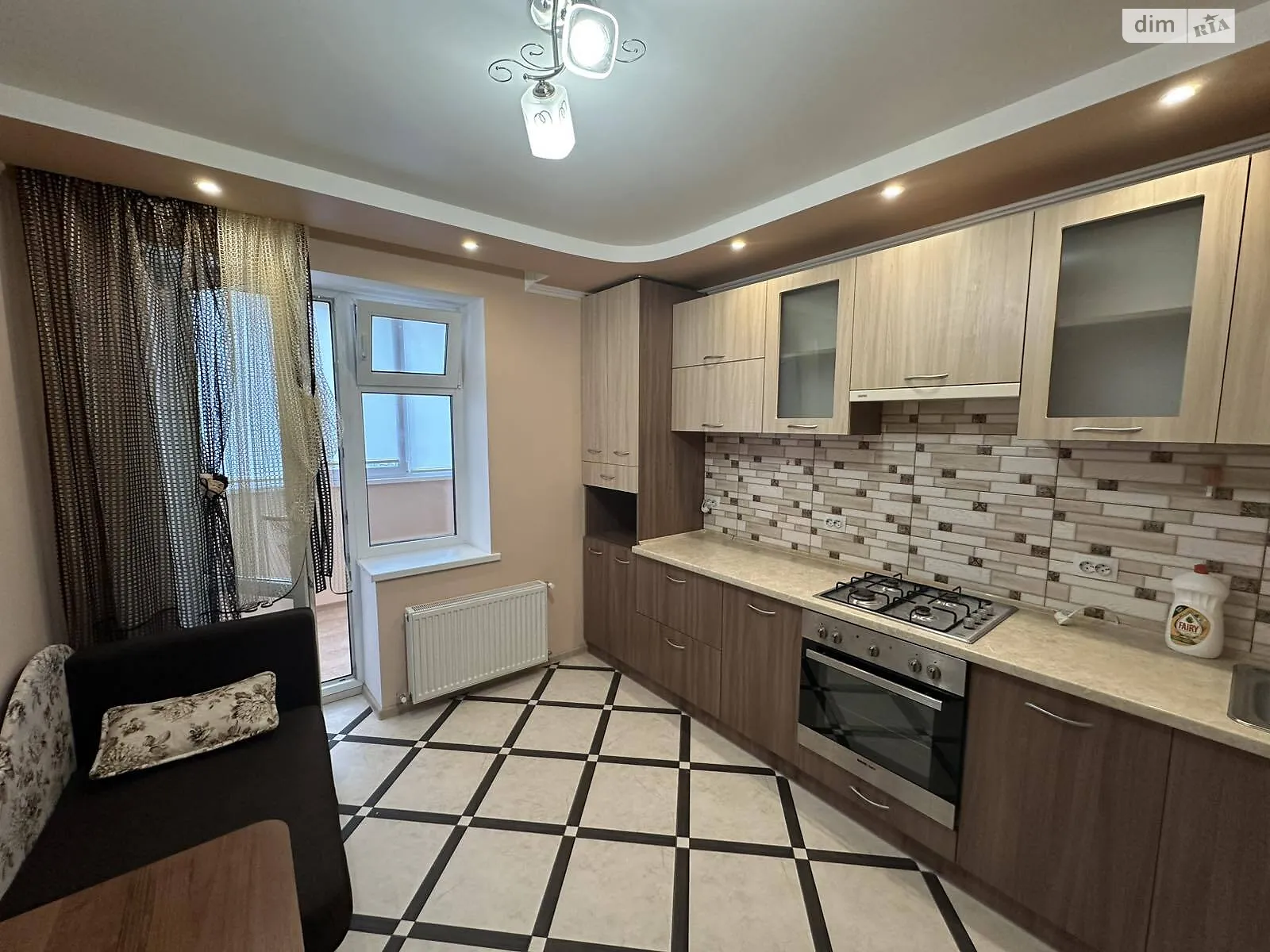 1-комнатная квартира 44 кв. м в Тернополе, ул. Яремы - фото 1