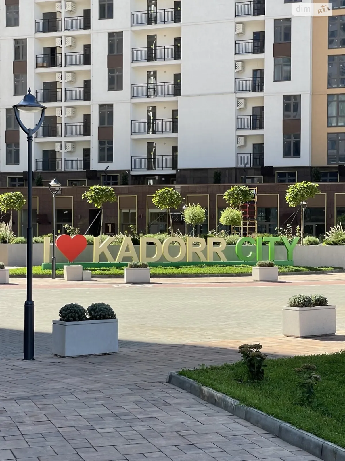 Продается 2-комнатная квартира 60.5 кв. м в Одессе, ул. Краснова, 1В - фото 1