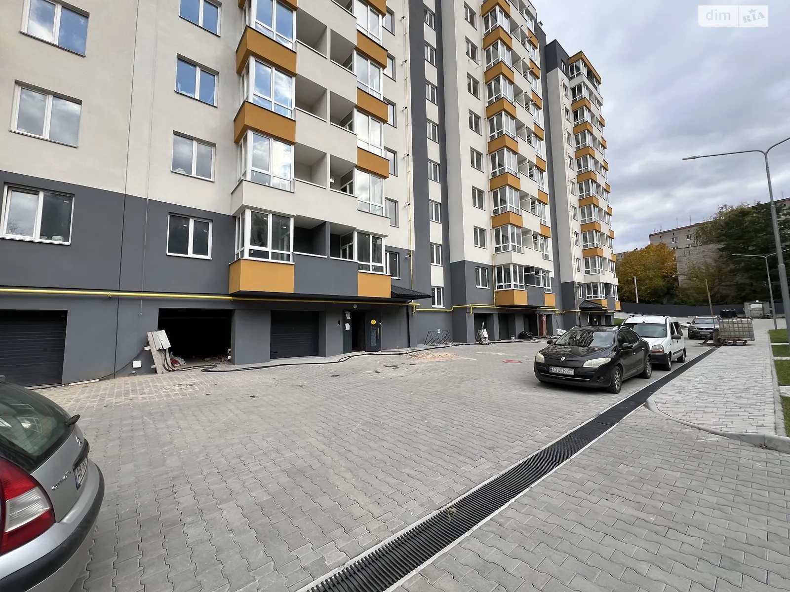 Продается отдельно стоящий гараж под легковое авто на 23.5 кв. м, цена: 25000 $ - фото 1