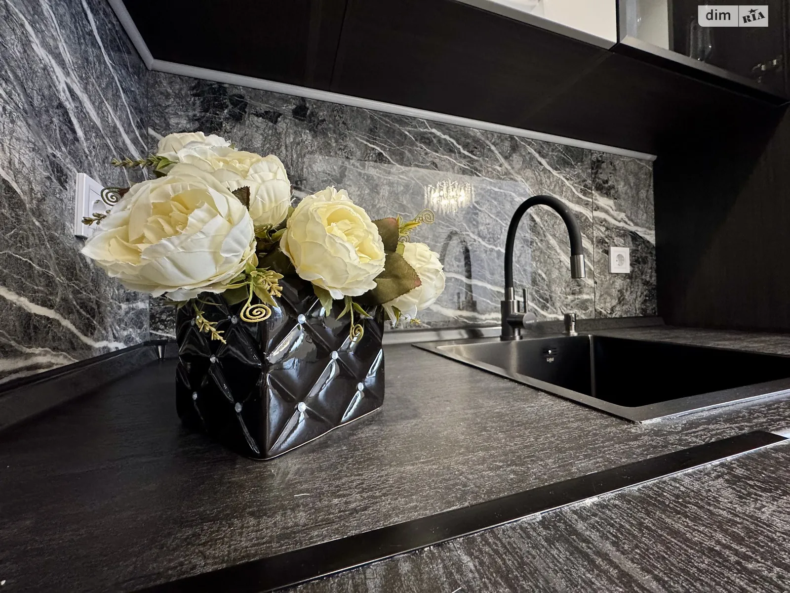 Продается 2-комнатная квартира 49 кв. м в Виннице, ул. Александровская, 5 - фото 1